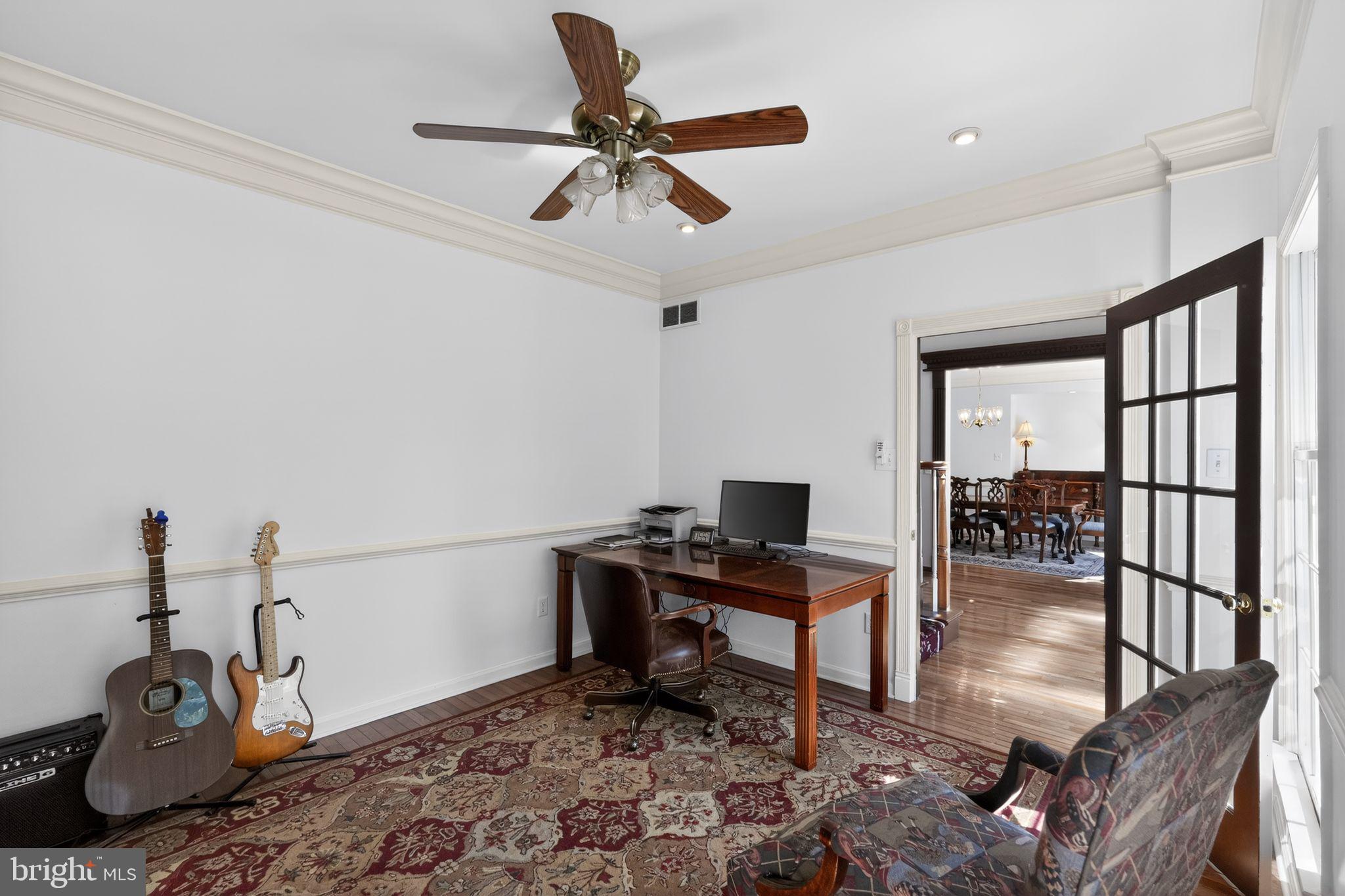 MAINLAND RIDGE - Commercial Sale