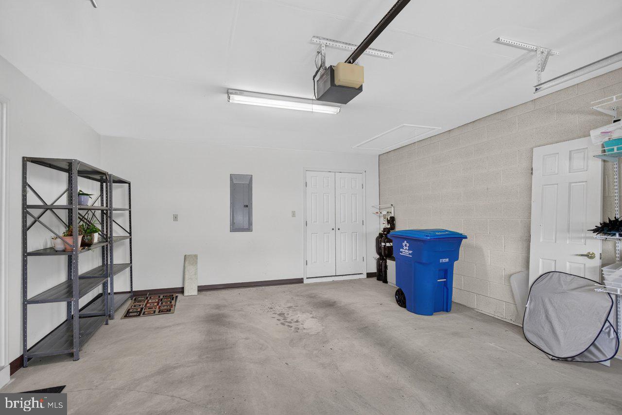 GRAND VIEW ESTATES - Residential