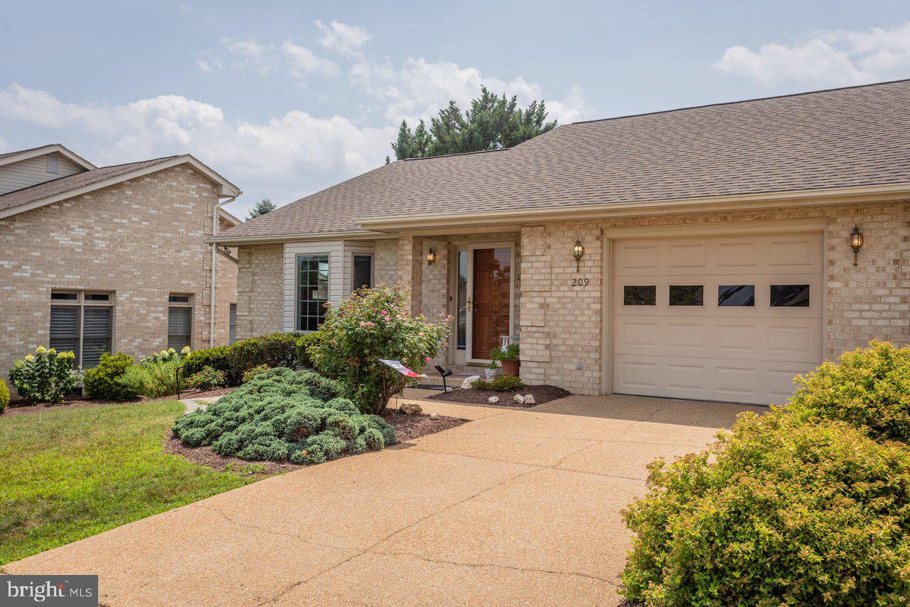 GRAND VIEW ESTATES - Residential