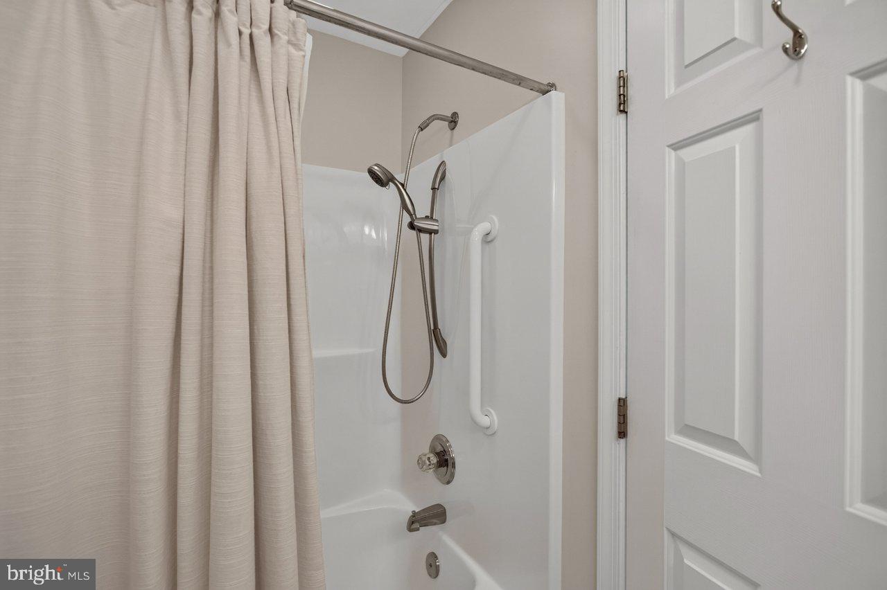 GRAND VIEW ESTATES - Residential