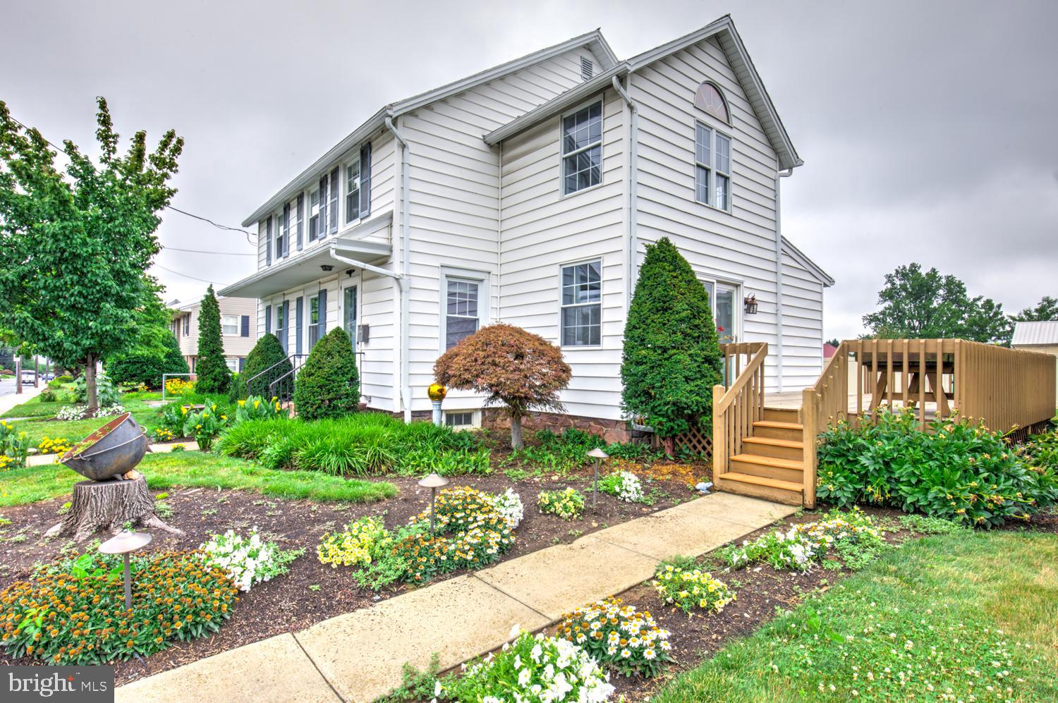 NEW HOLLAND BOROUGH - Residential