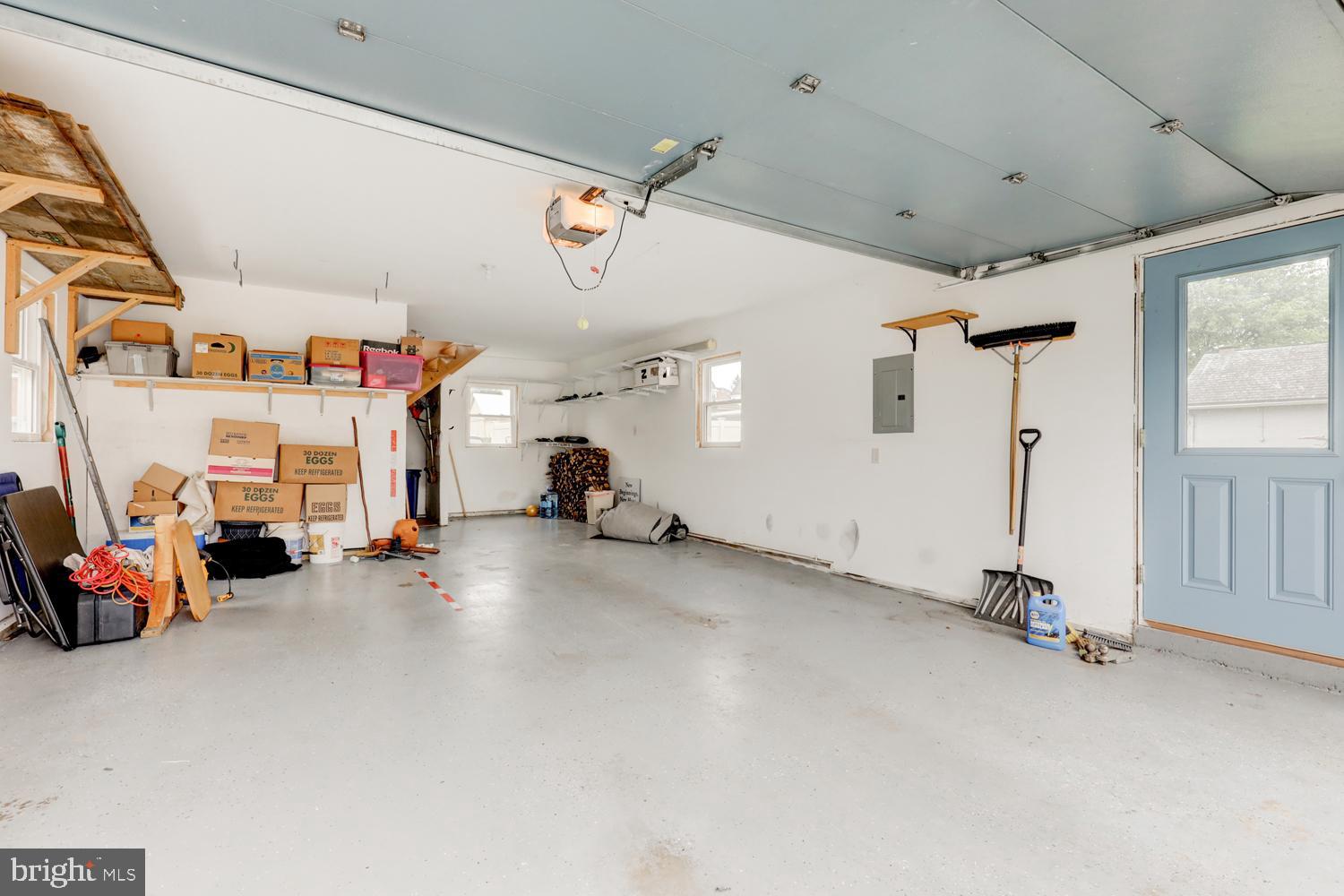 NEW HOLLAND BOROUGH - Residential