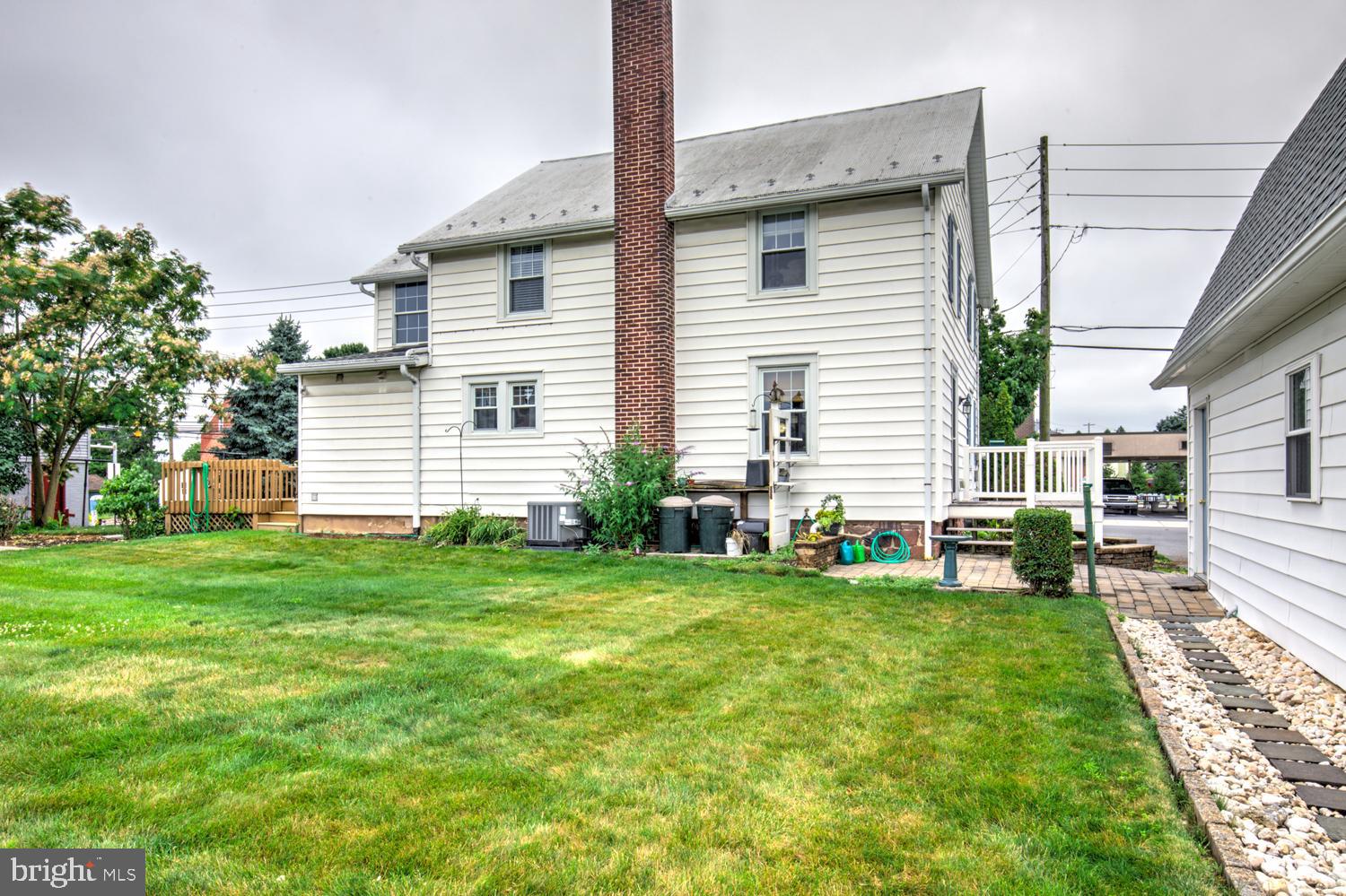 NEW HOLLAND BOROUGH - Residential