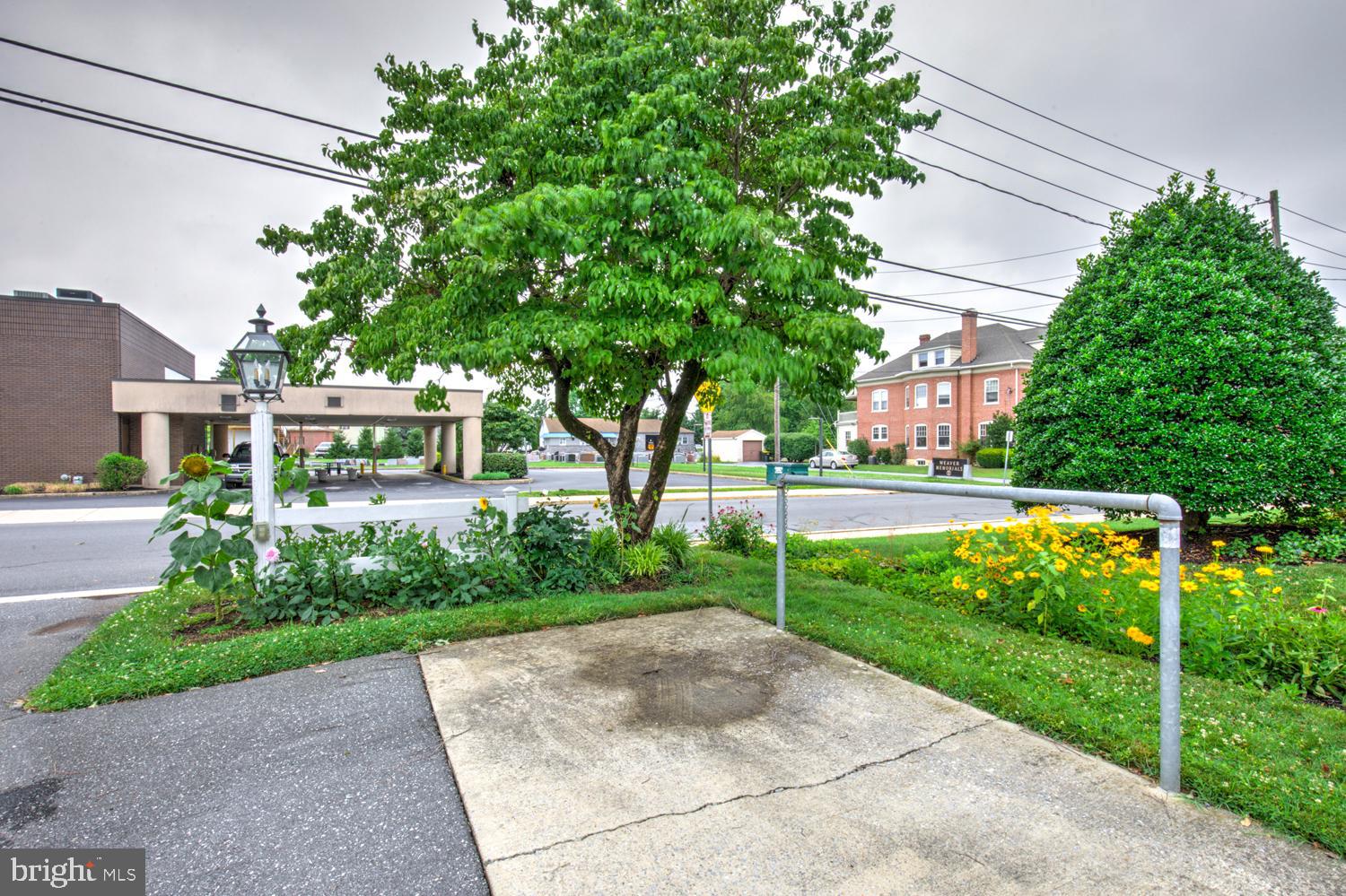 NEW HOLLAND BOROUGH - Residential