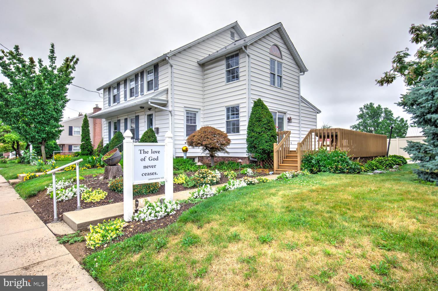 NEW HOLLAND BOROUGH - Residential
