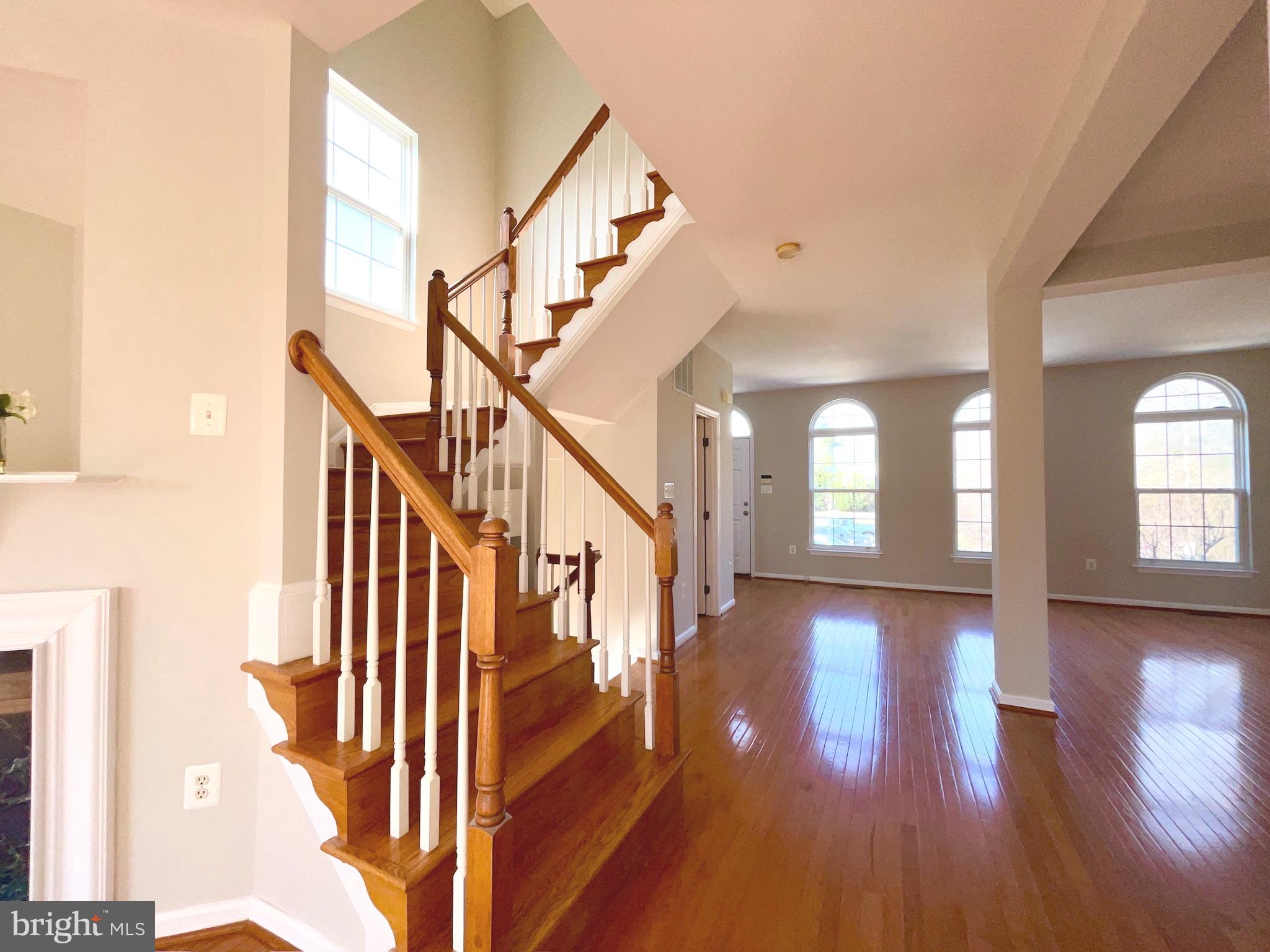 TOWNES OF MANCHESTER WOODS - Residential