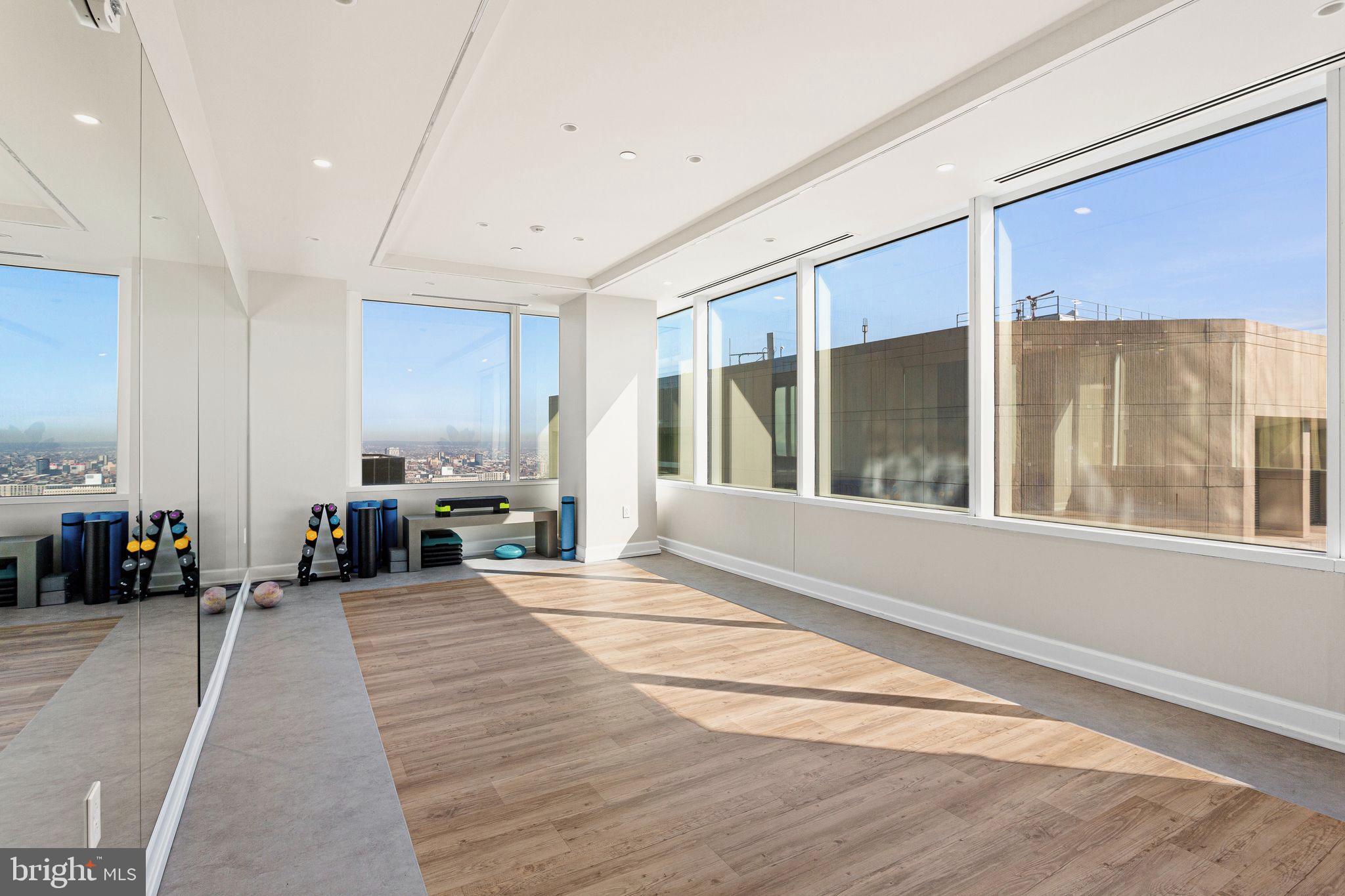 CENTER CITY - Residential