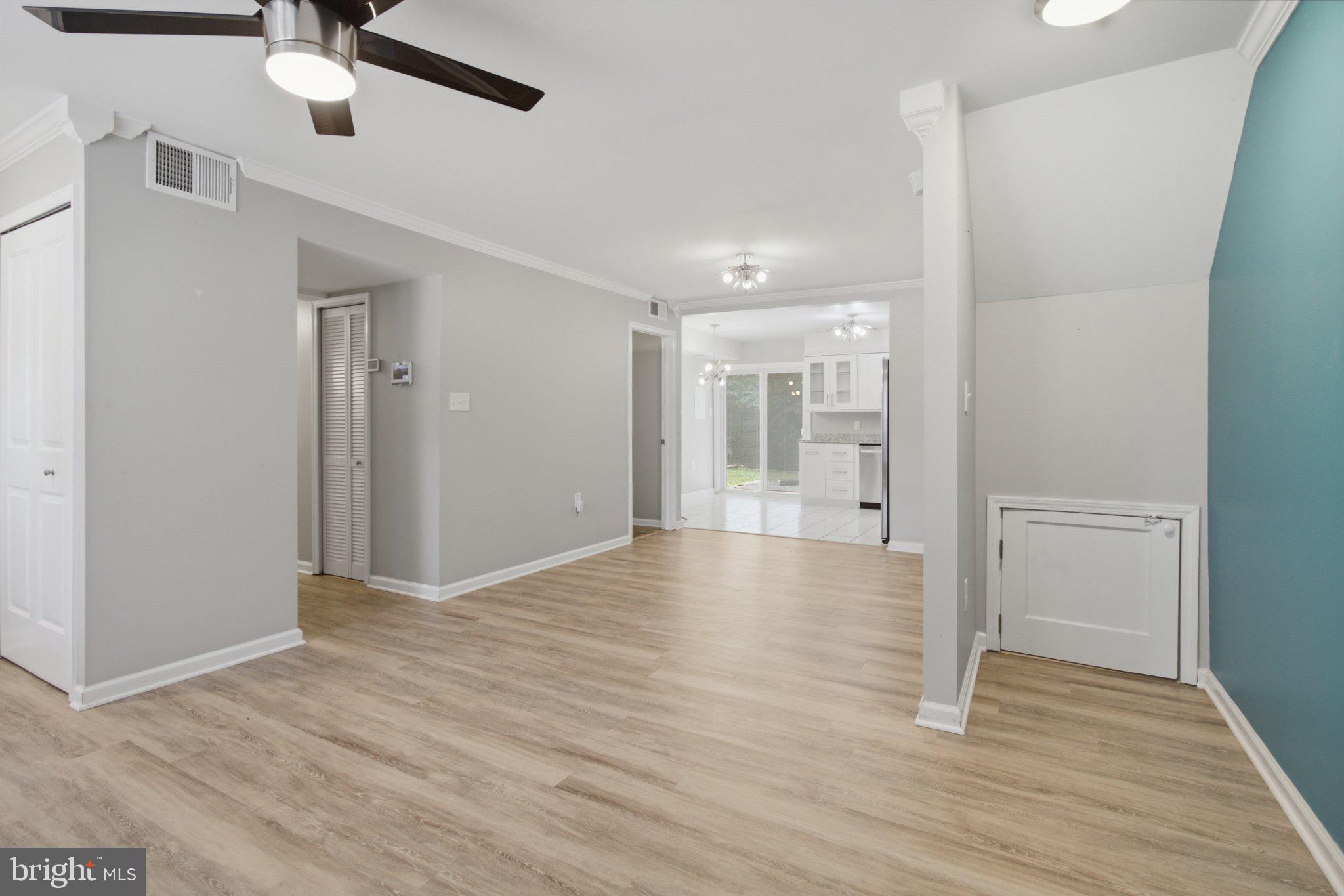 GREENCASTLE MANOR - Residential