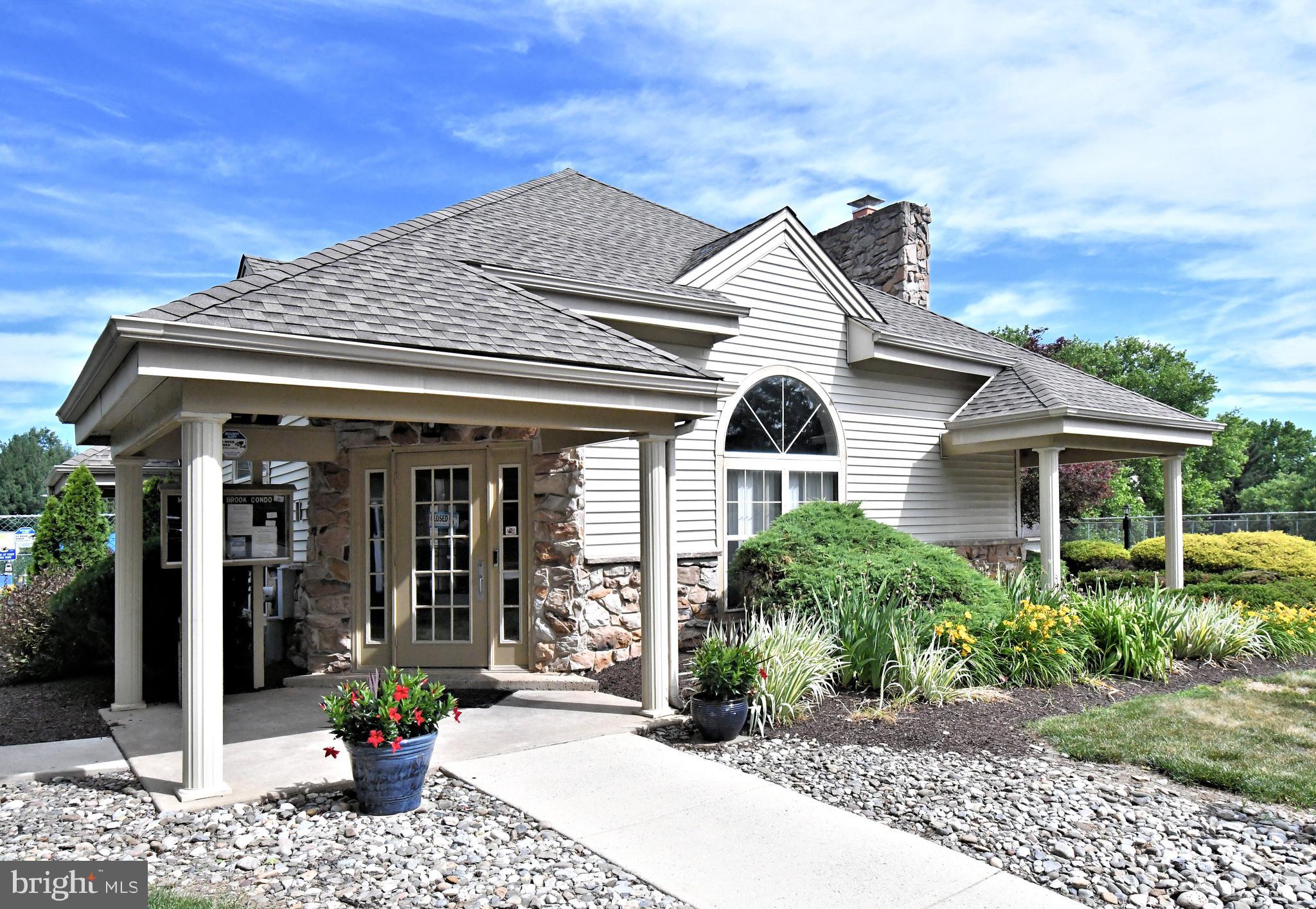 MONTGOMERY BROOKE - Residential