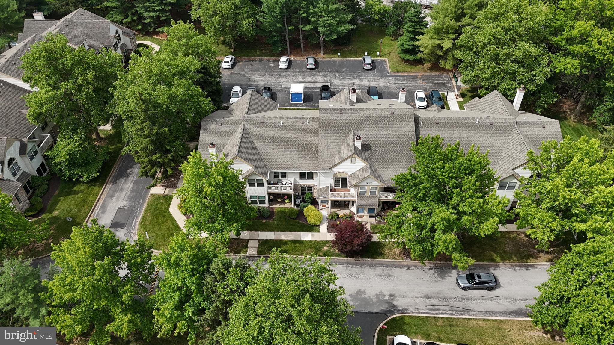 MONTGOMERY BROOKE - Residential