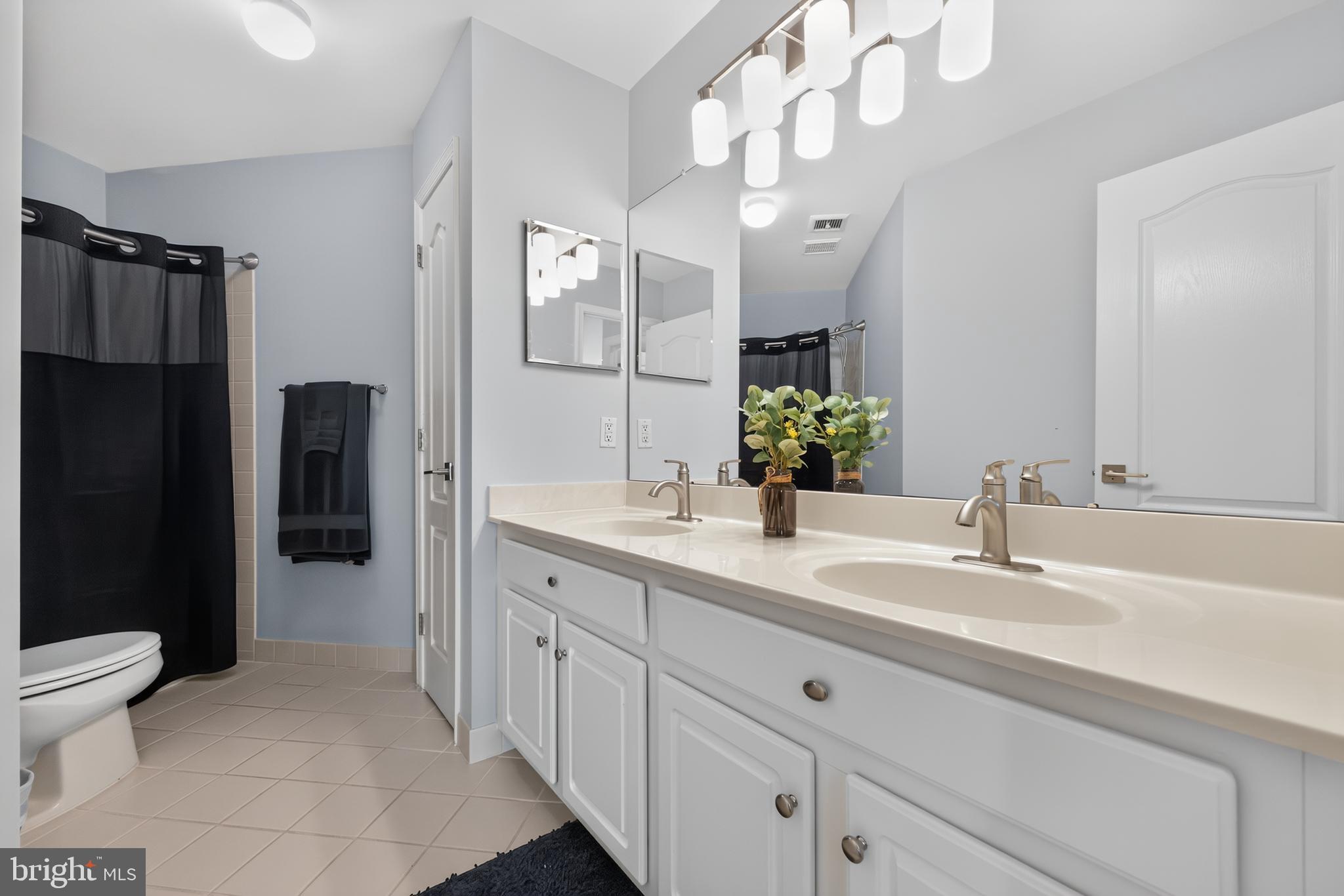 NEWTOWN MEADOWS - Residential