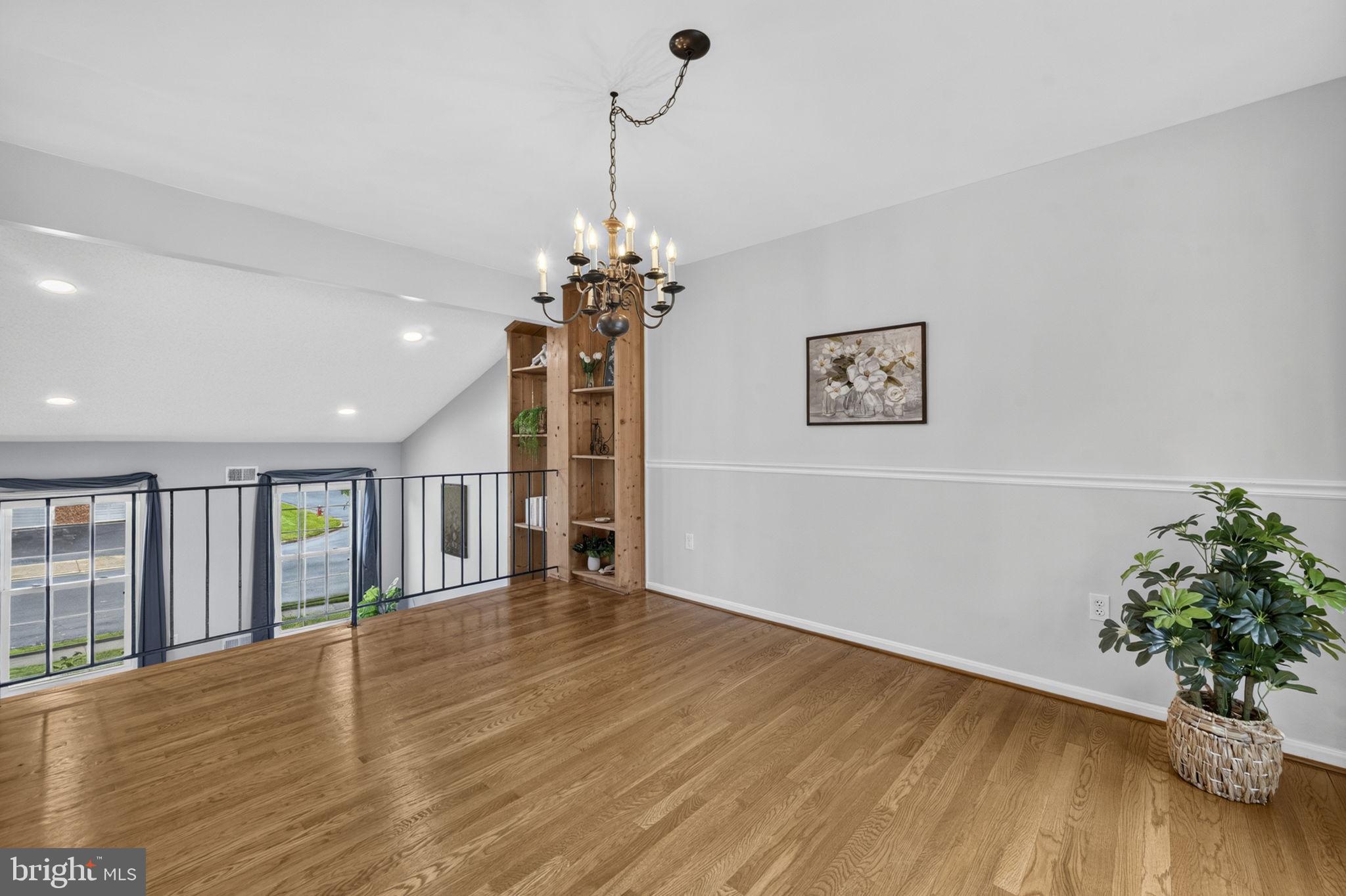 BURKE CENTRE - Residential
