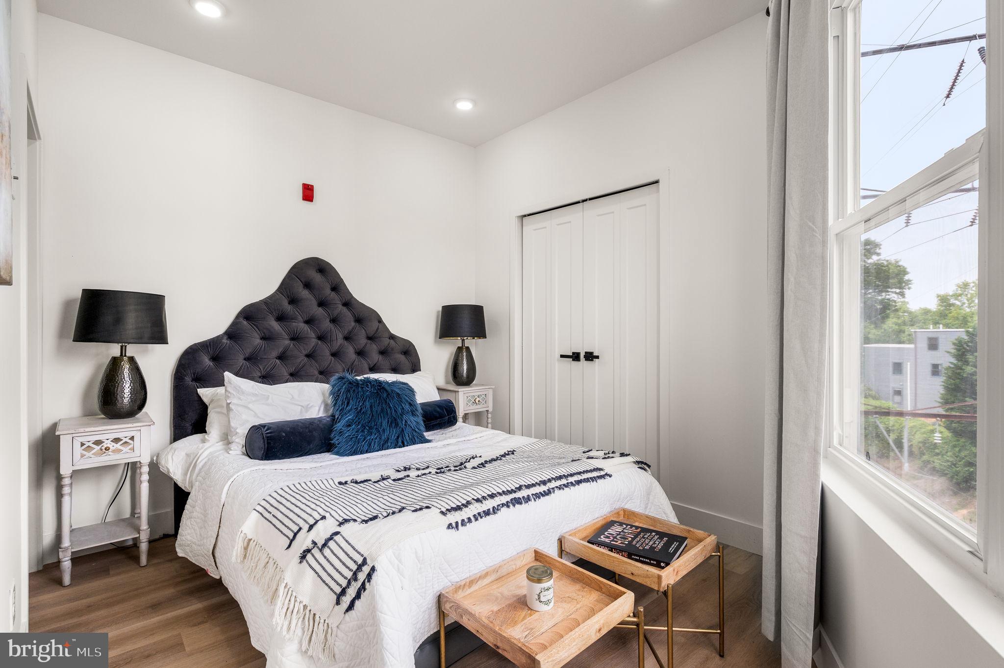 WEST PHILADELPHIA - Commercial Sale