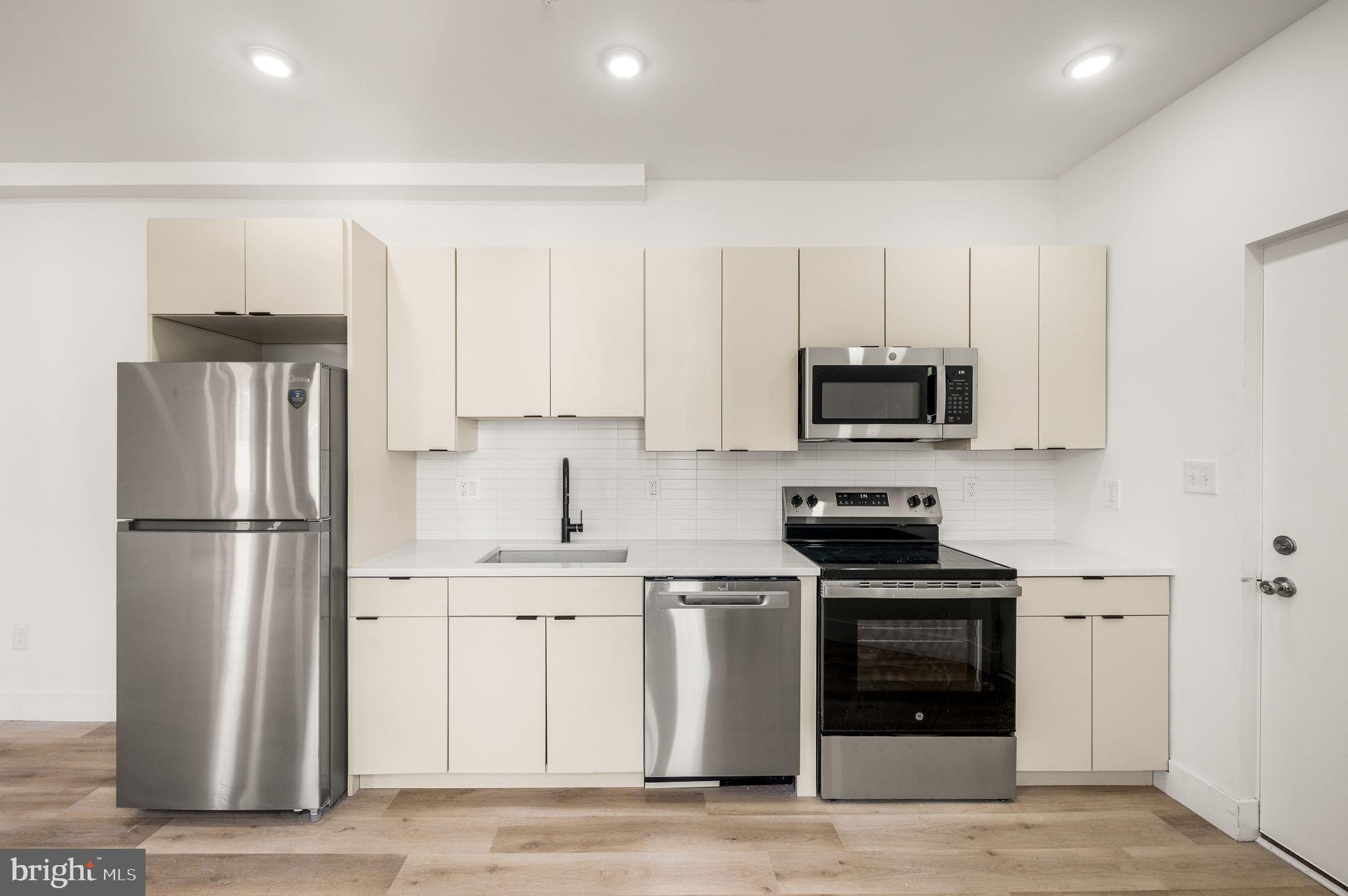 WEST PHILADELPHIA - Commercial Sale