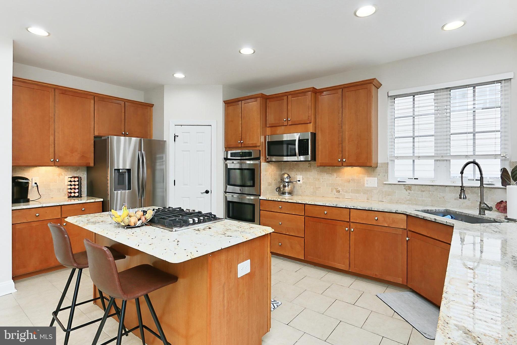 GOVERNORS HILL - Residential