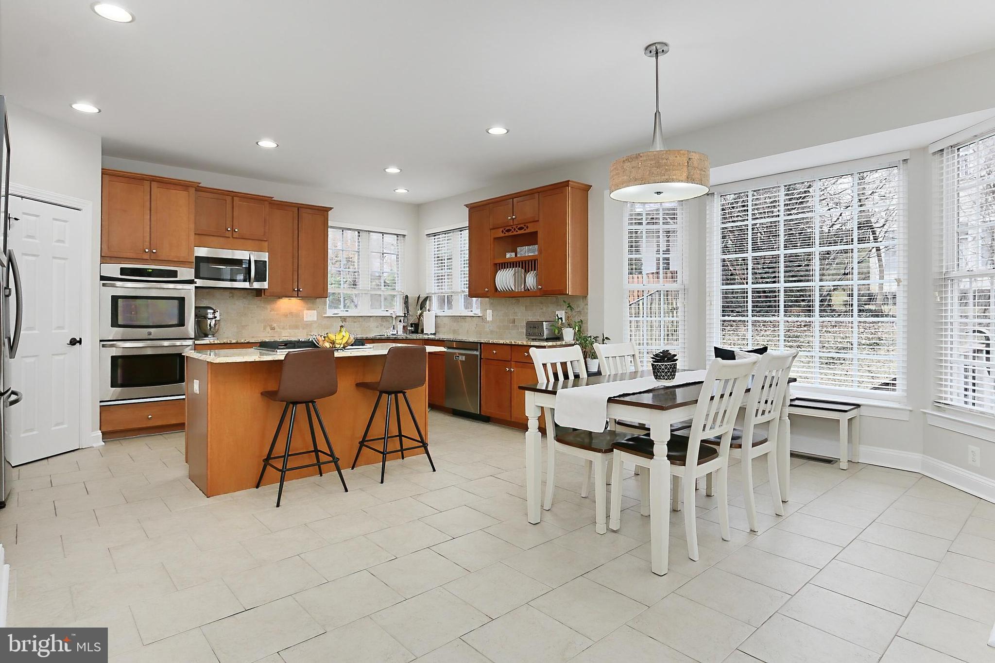 GOVERNORS HILL - Residential