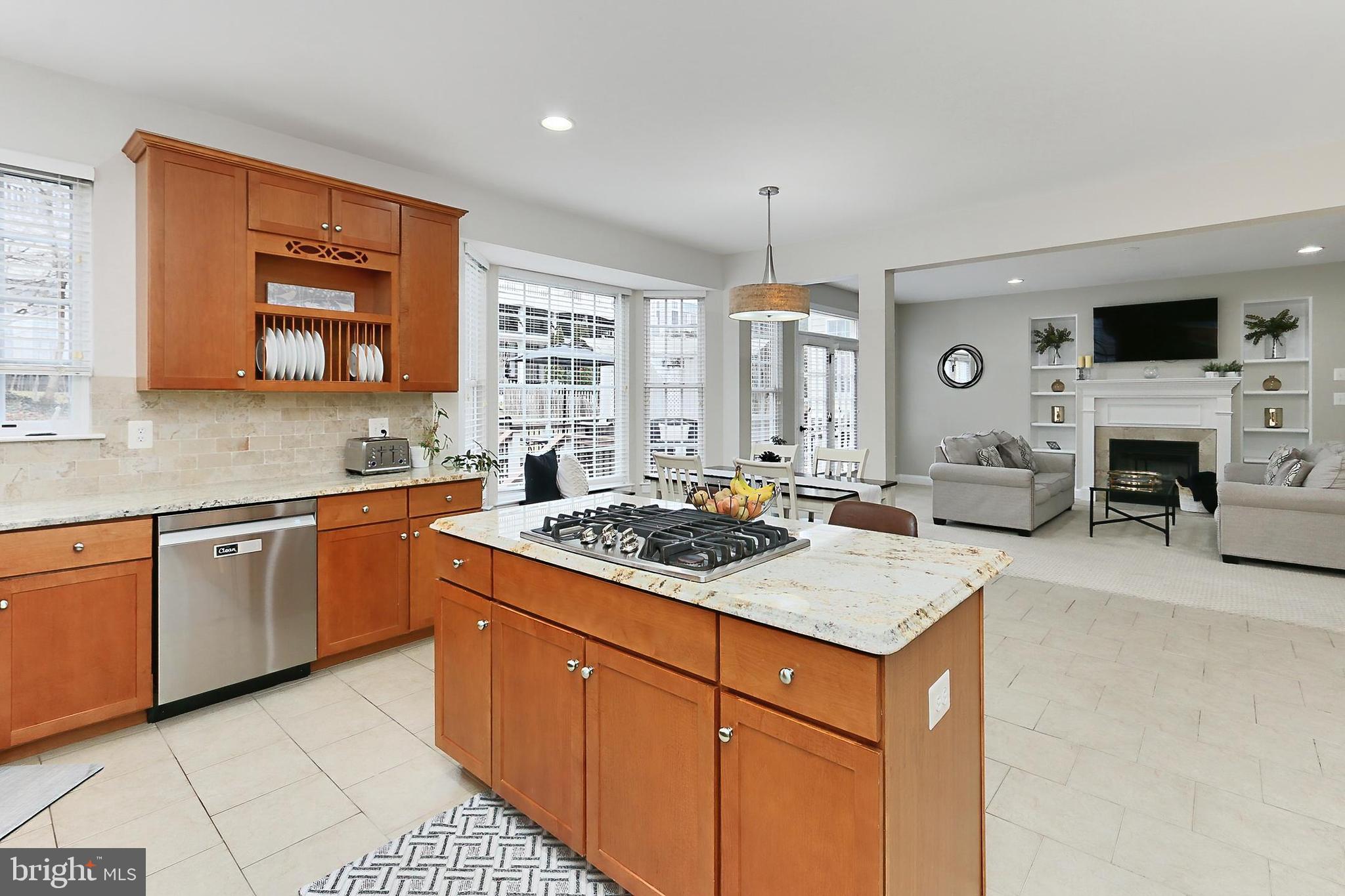 GOVERNORS HILL - Residential
