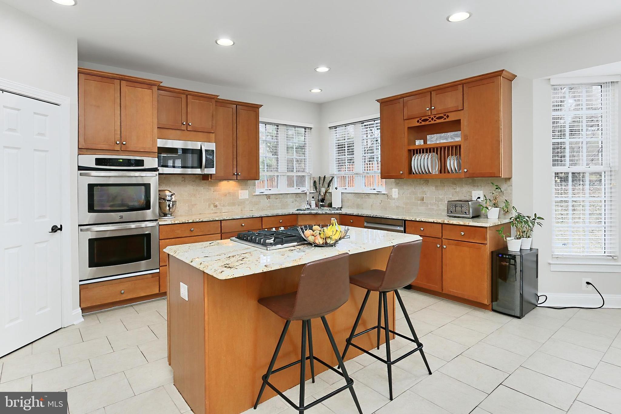 GOVERNORS HILL - Residential