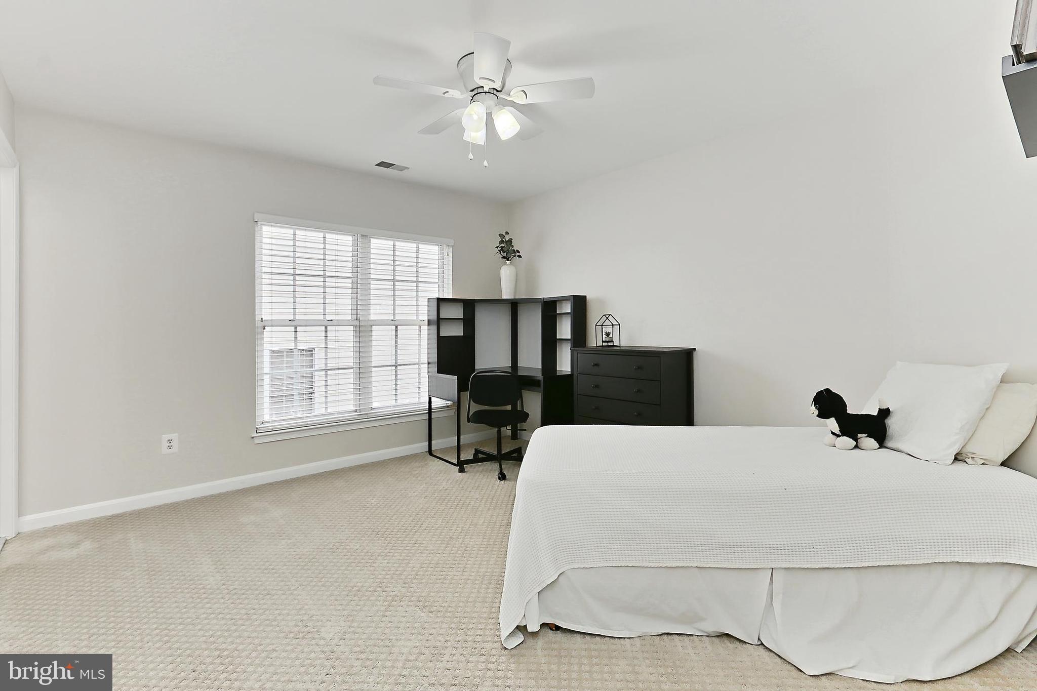 GOVERNORS HILL - Residential