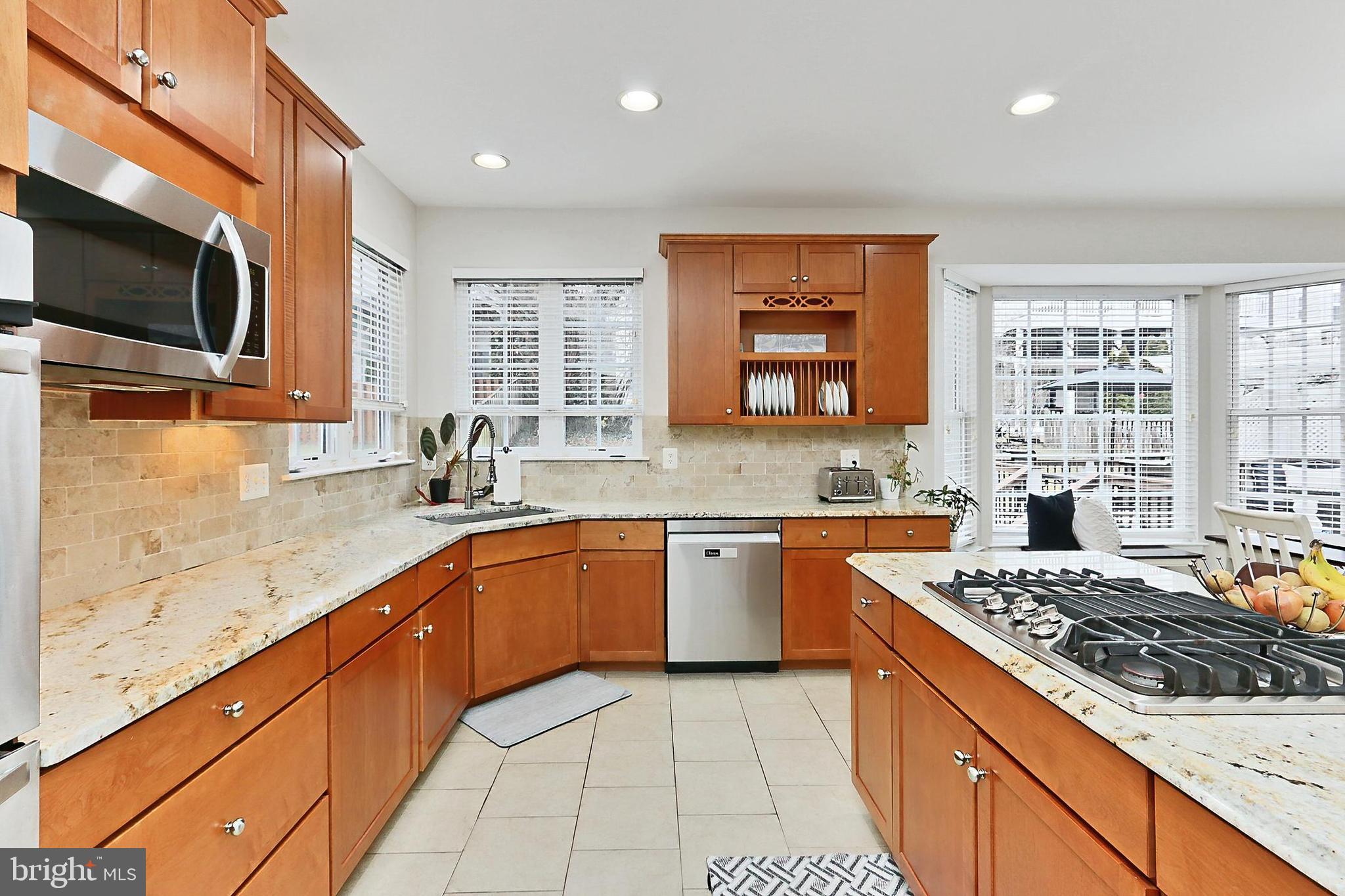 GOVERNORS HILL - Residential
