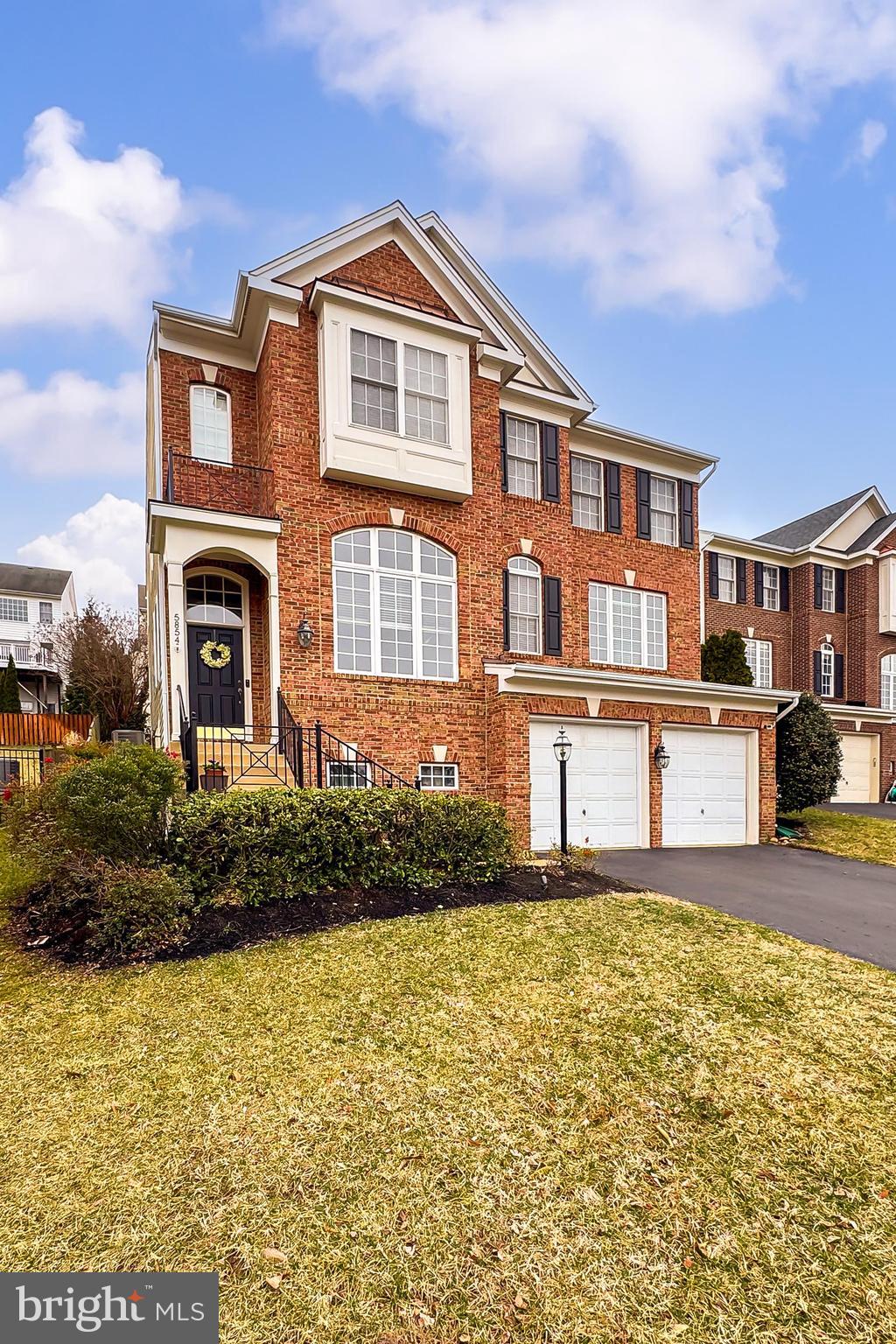 GOVERNORS HILL - Residential