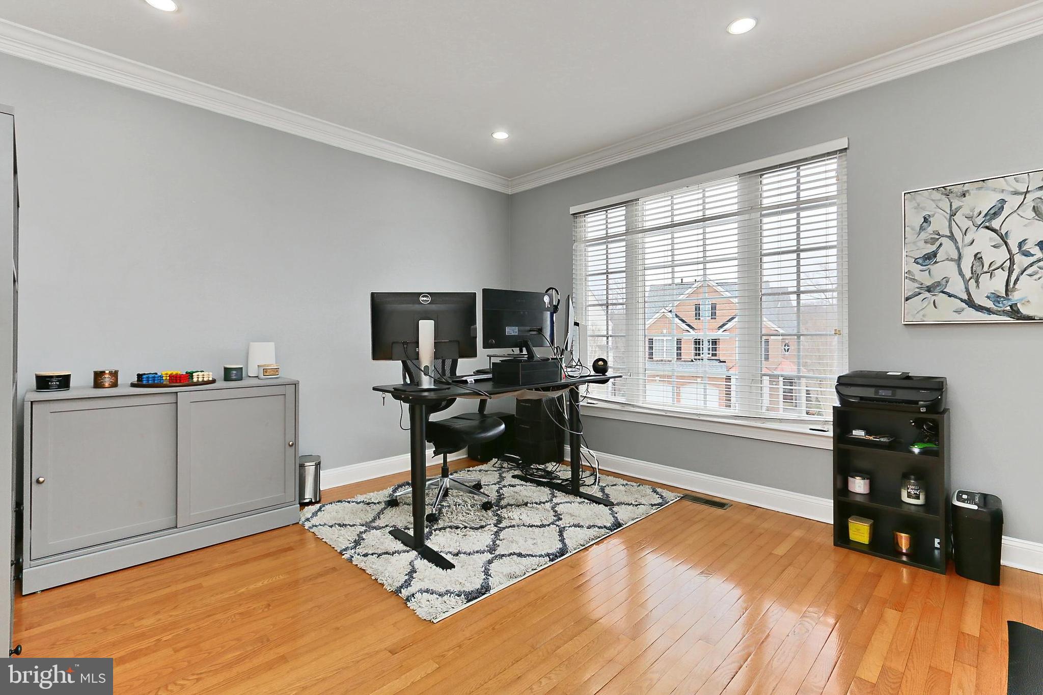GOVERNORS HILL - Residential