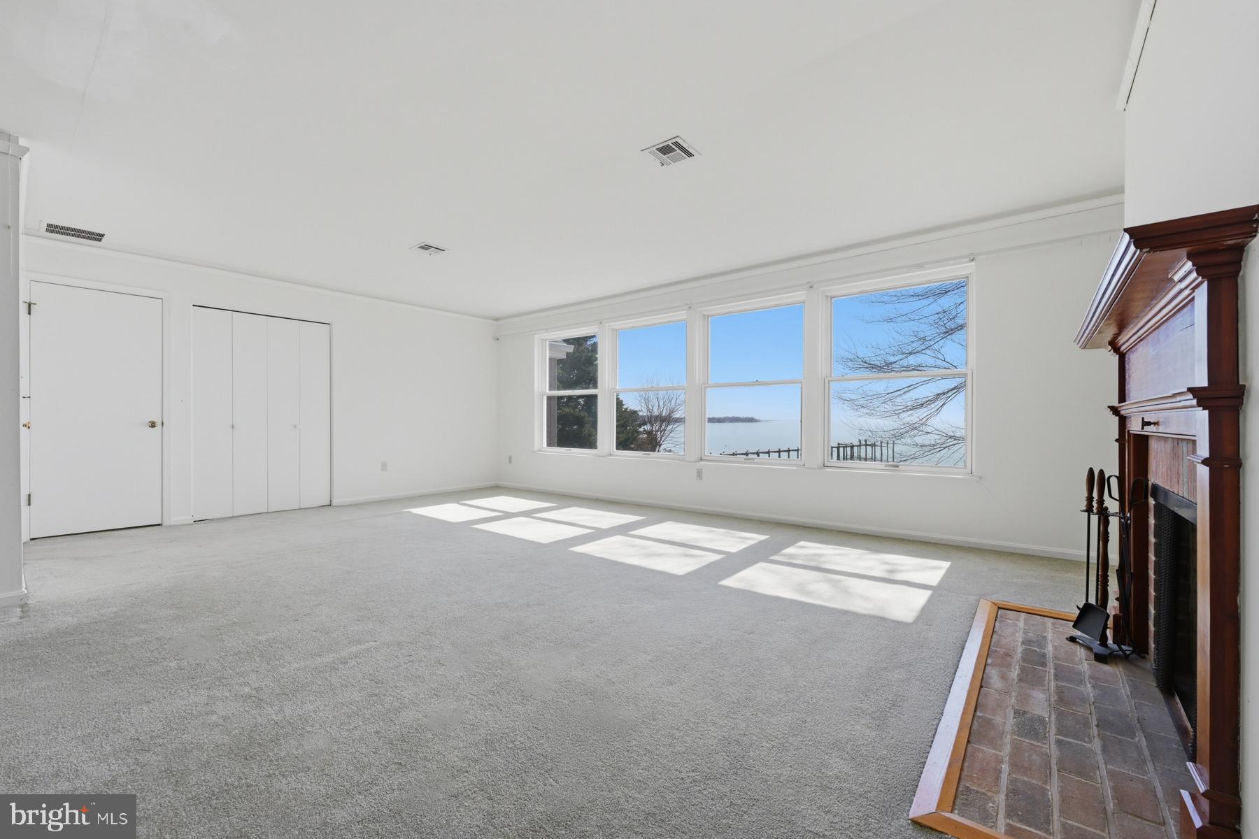 HILLSMERE ESTATES - Residential