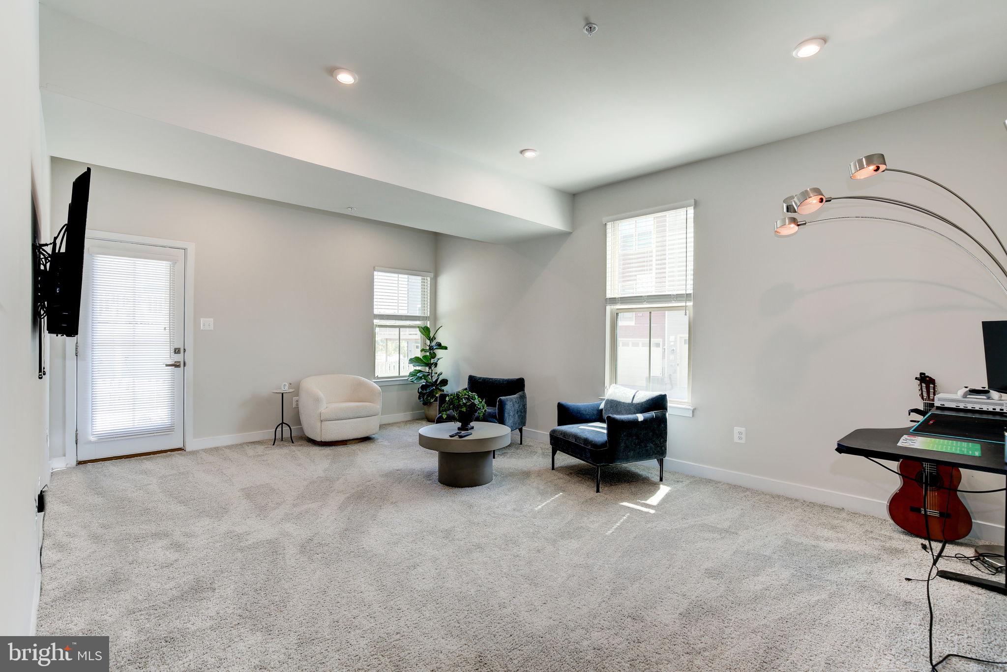 HARRINGTON TERRACE - Residential