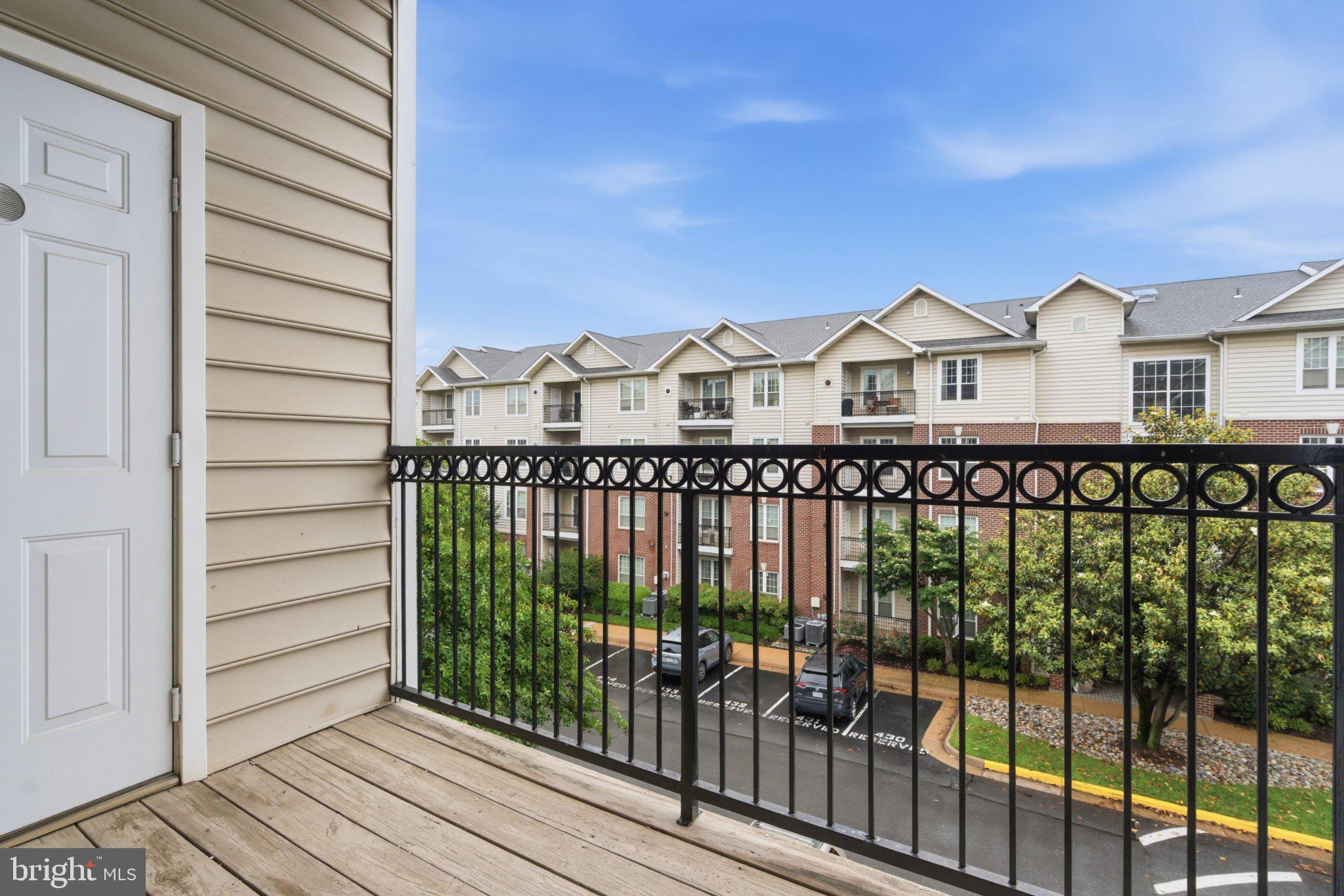 GATES OF MCLEAN - Residential