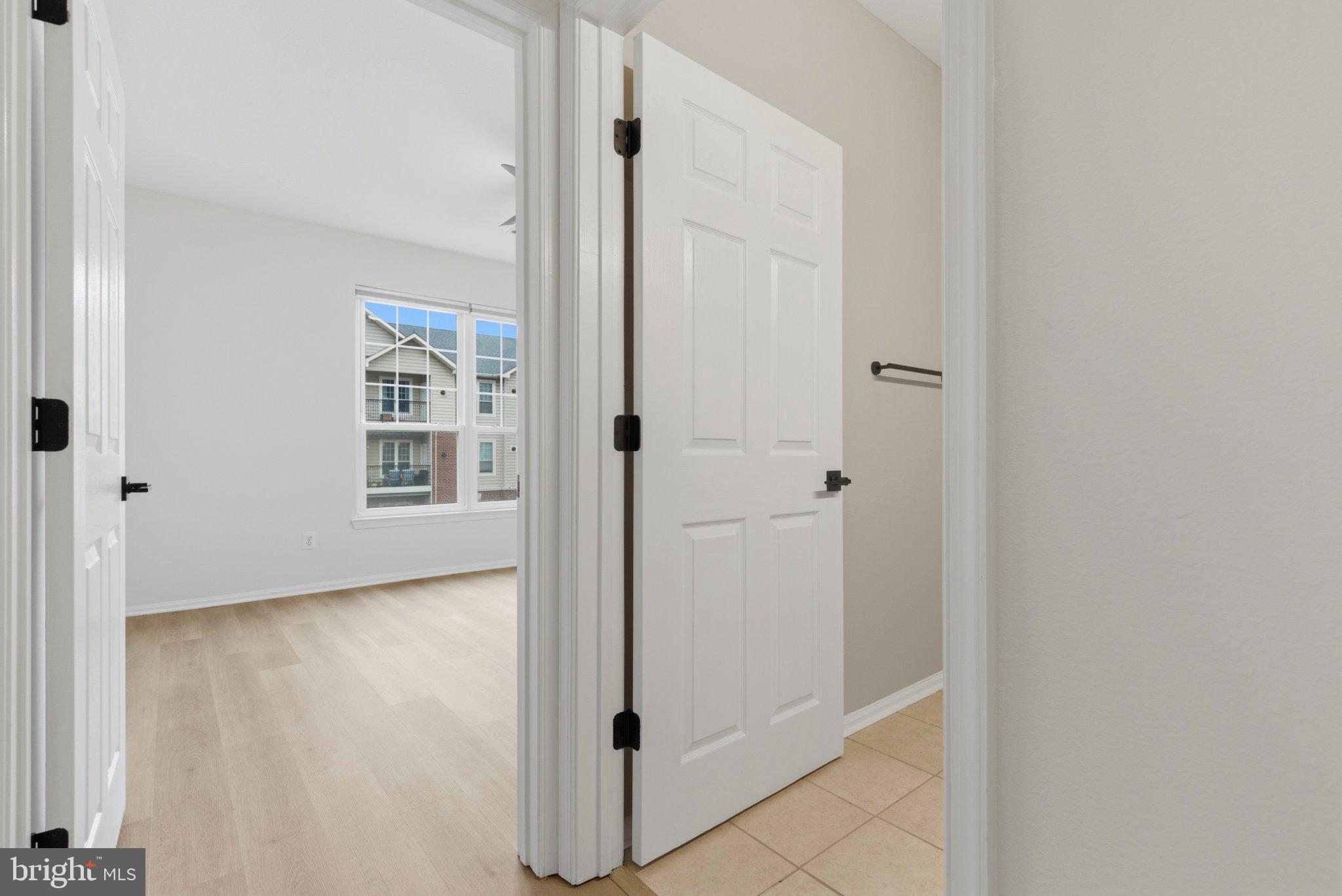 GATES OF MCLEAN - Residential