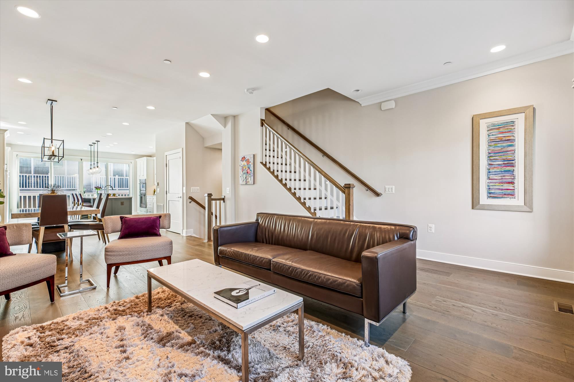 ROCKVILLE OUTSIDE - Residential