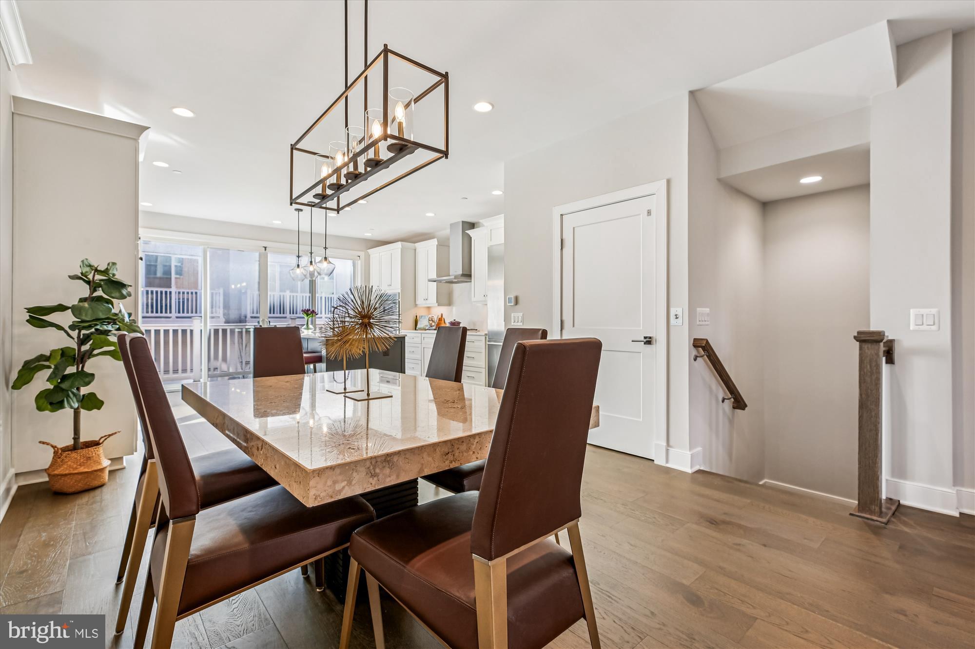 ROCKVILLE OUTSIDE - Residential