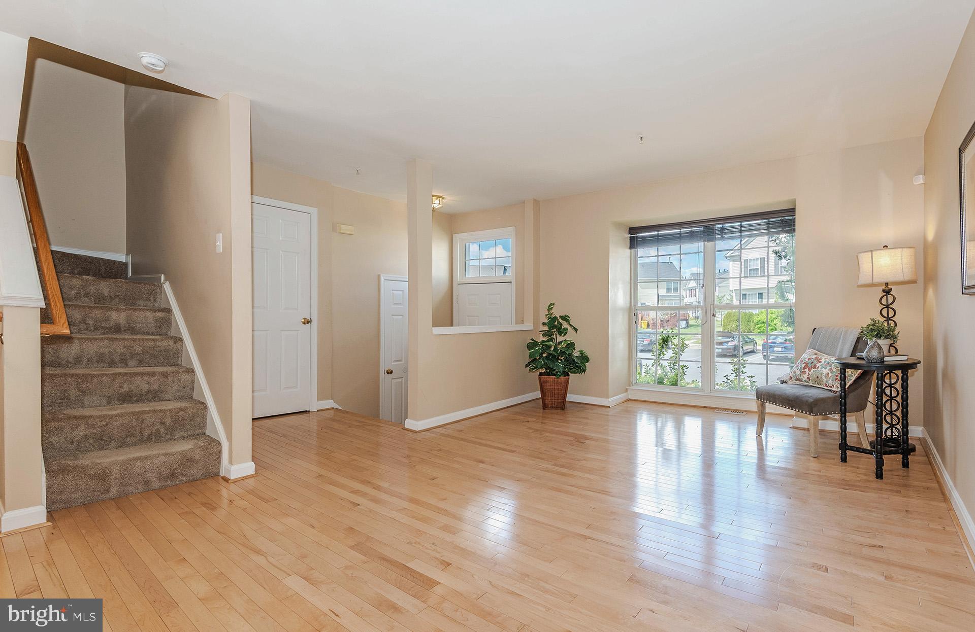 SEVEN OAKS - Residential