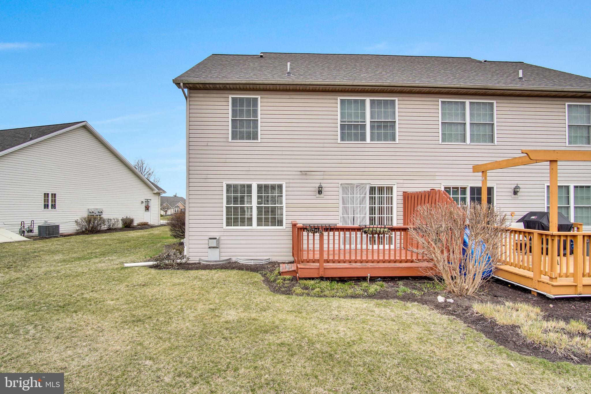 BRYNFIELD - Residential