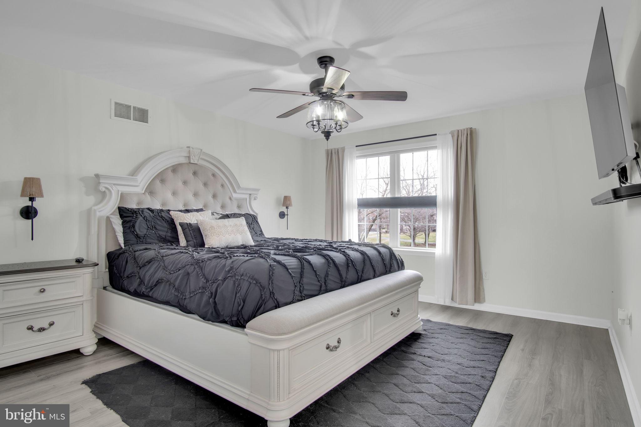 BRYNFIELD - Residential