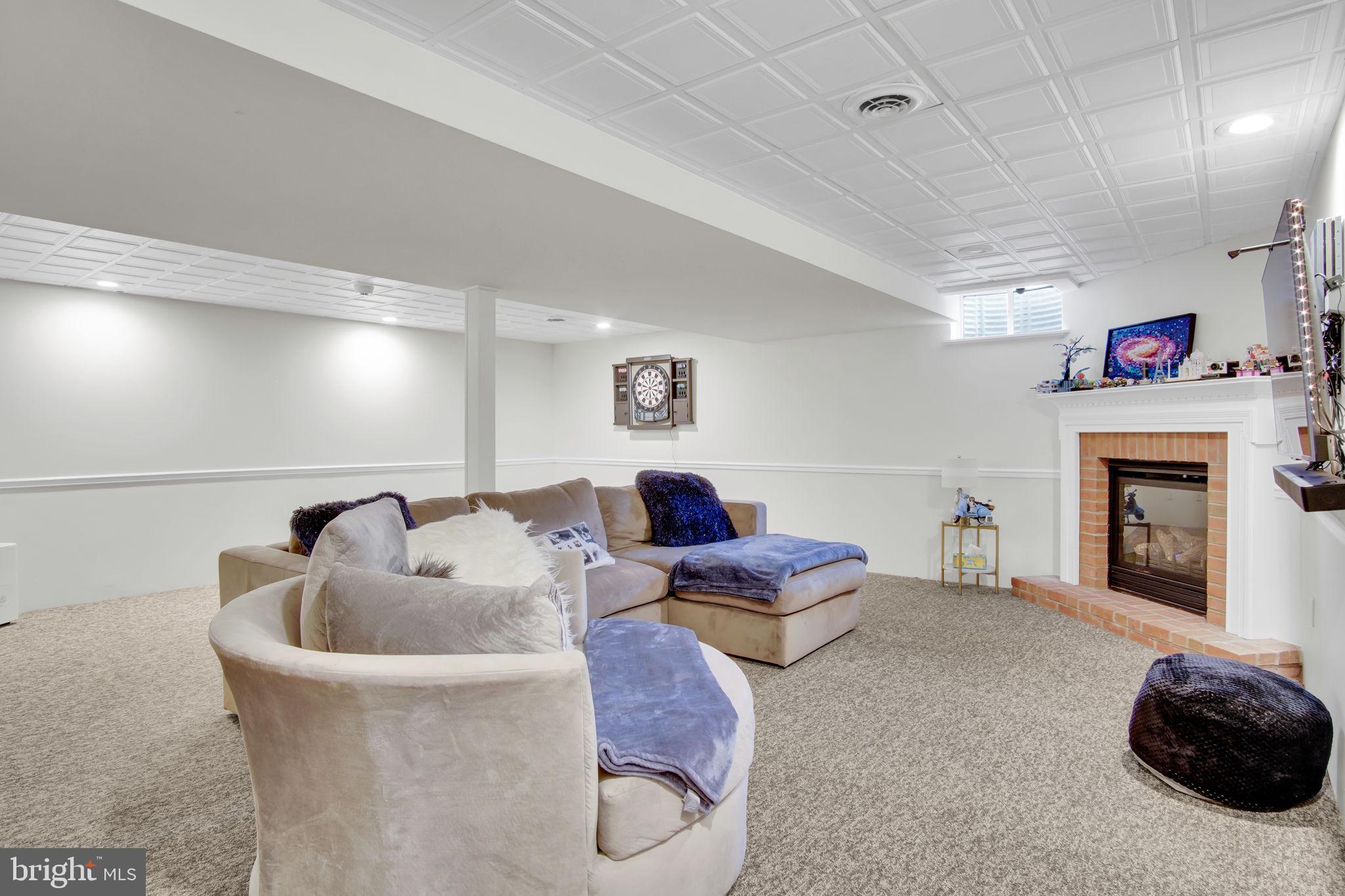 BRYNFIELD - Residential