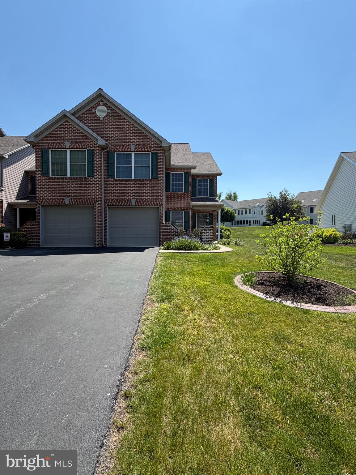 BRYNFIELD - Residential