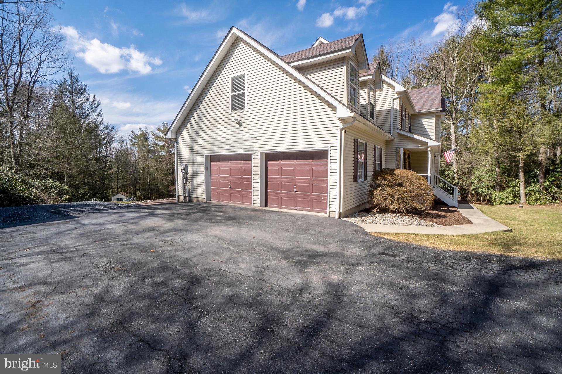 MOUNT N DALE - Residential