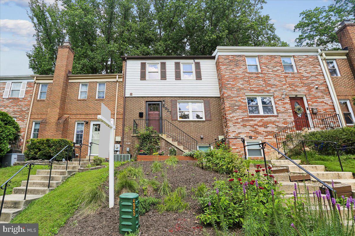 ASPEN HILL PARK - Residential