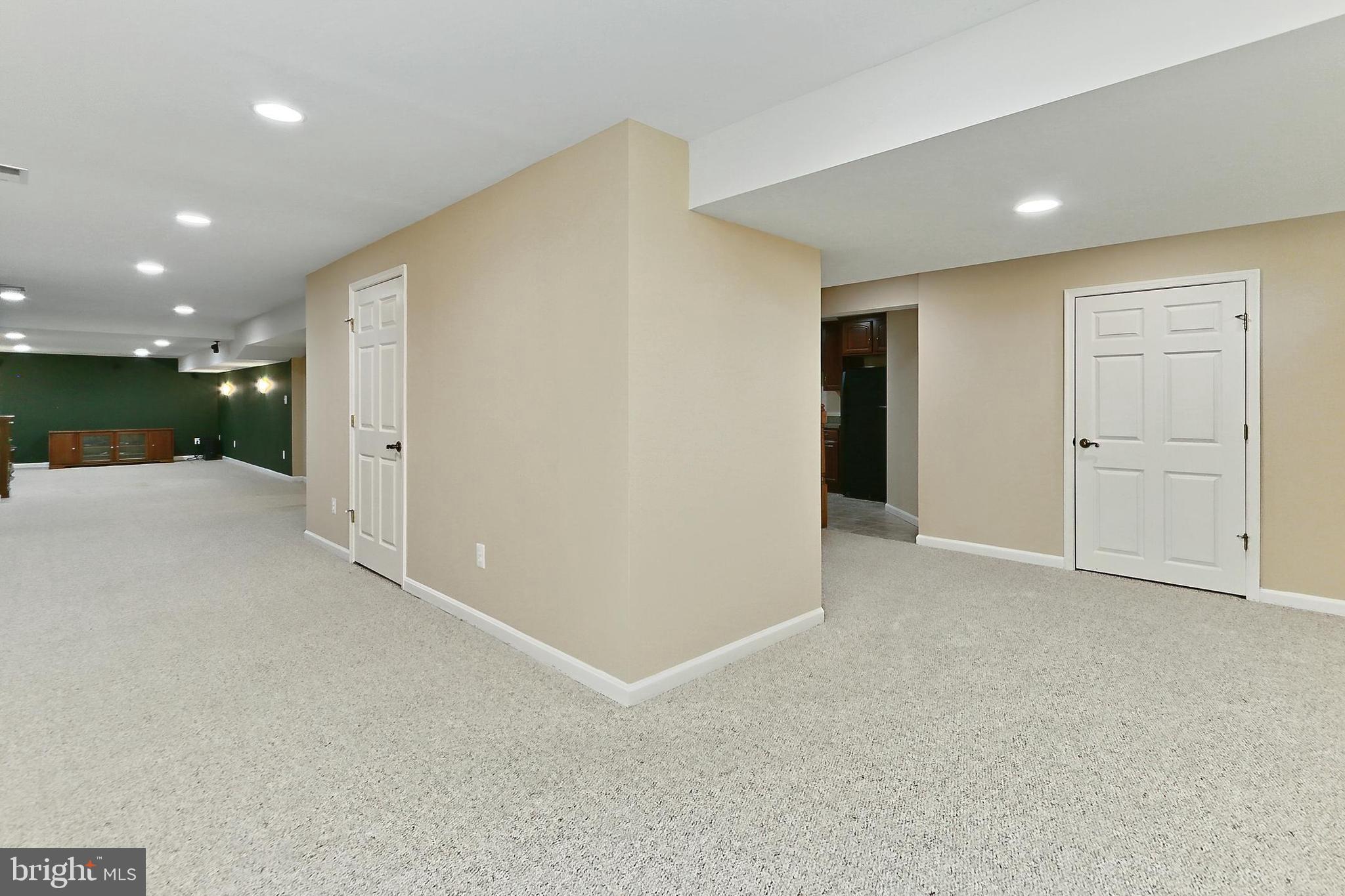 TRIPLE RIDGE - Residential