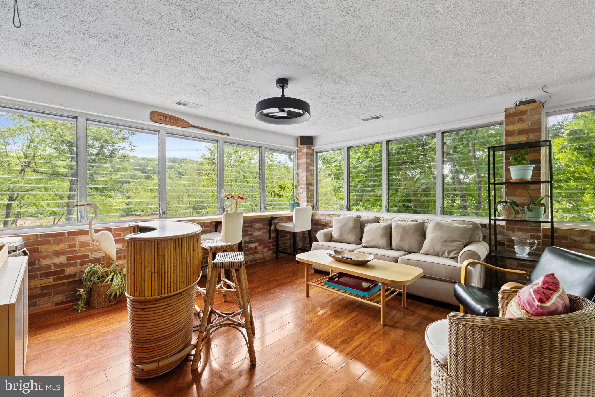 SHAWNEELAND - Residential