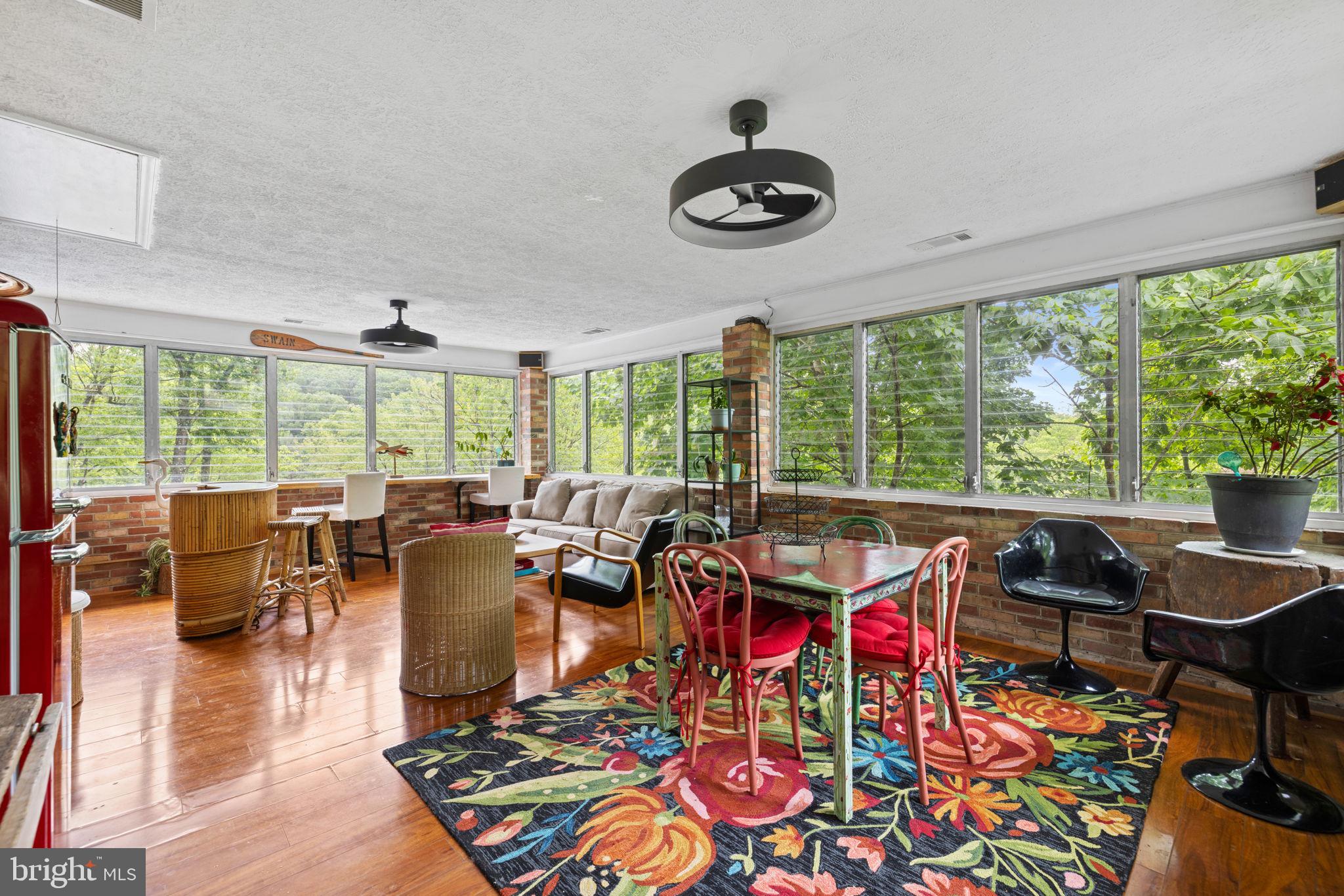 SHAWNEELAND - Residential