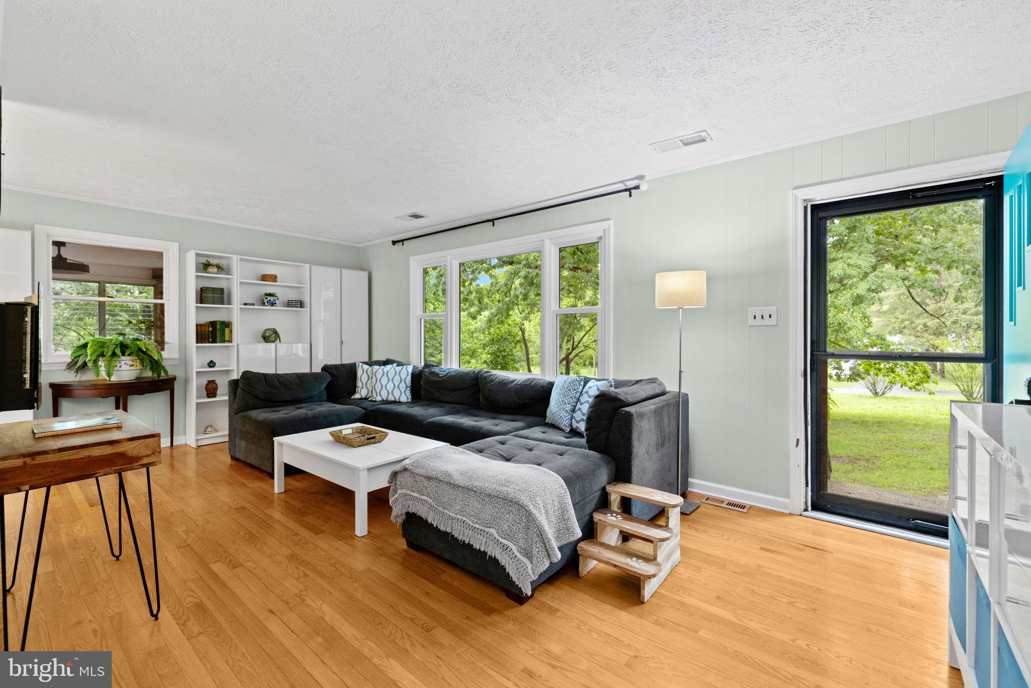 SHAWNEELAND - Residential