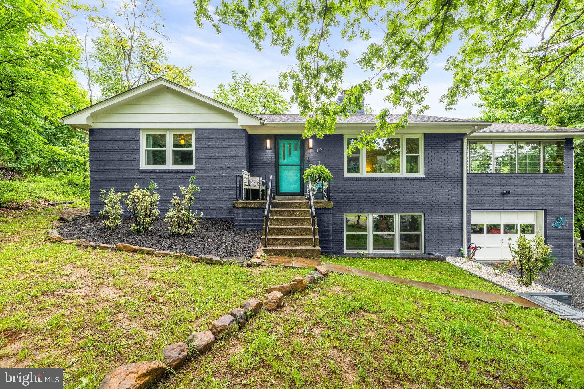 SHAWNEELAND - Residential