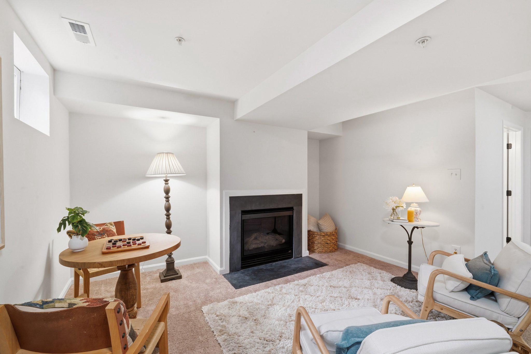 WILLOW BROOK - Residential