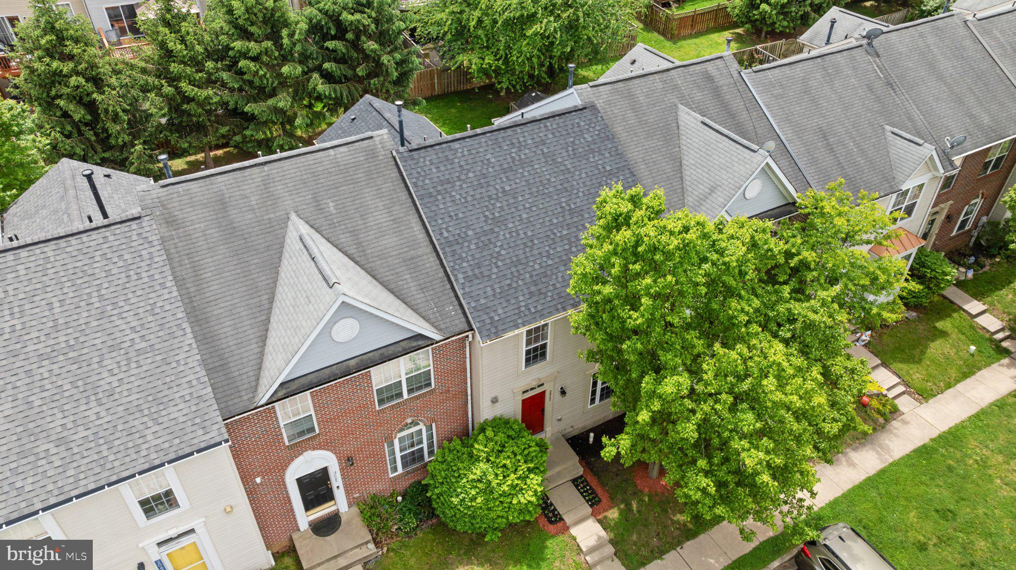 WILLOW BROOK - Residential