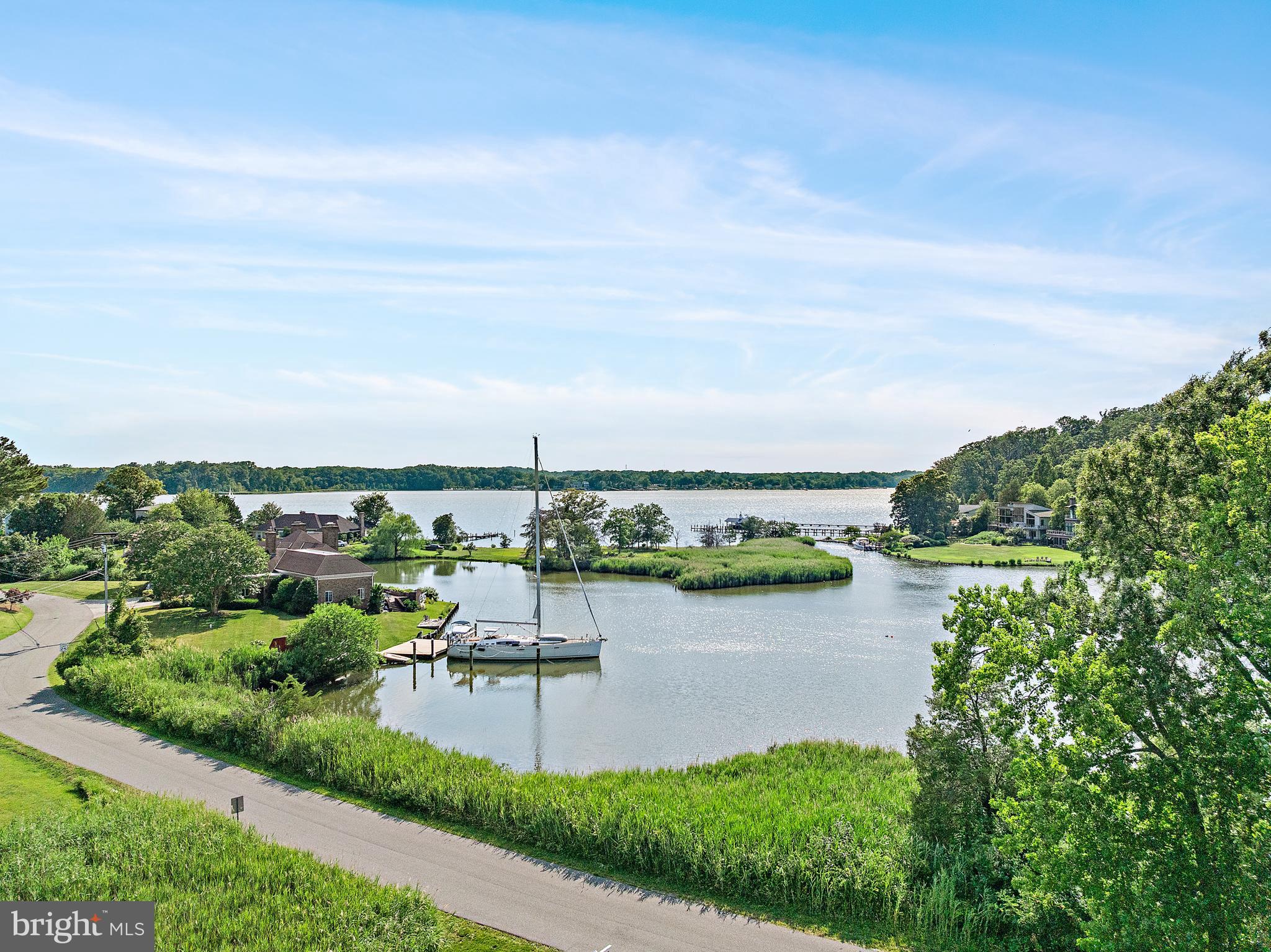 HILLSMERE SHORES - Residential