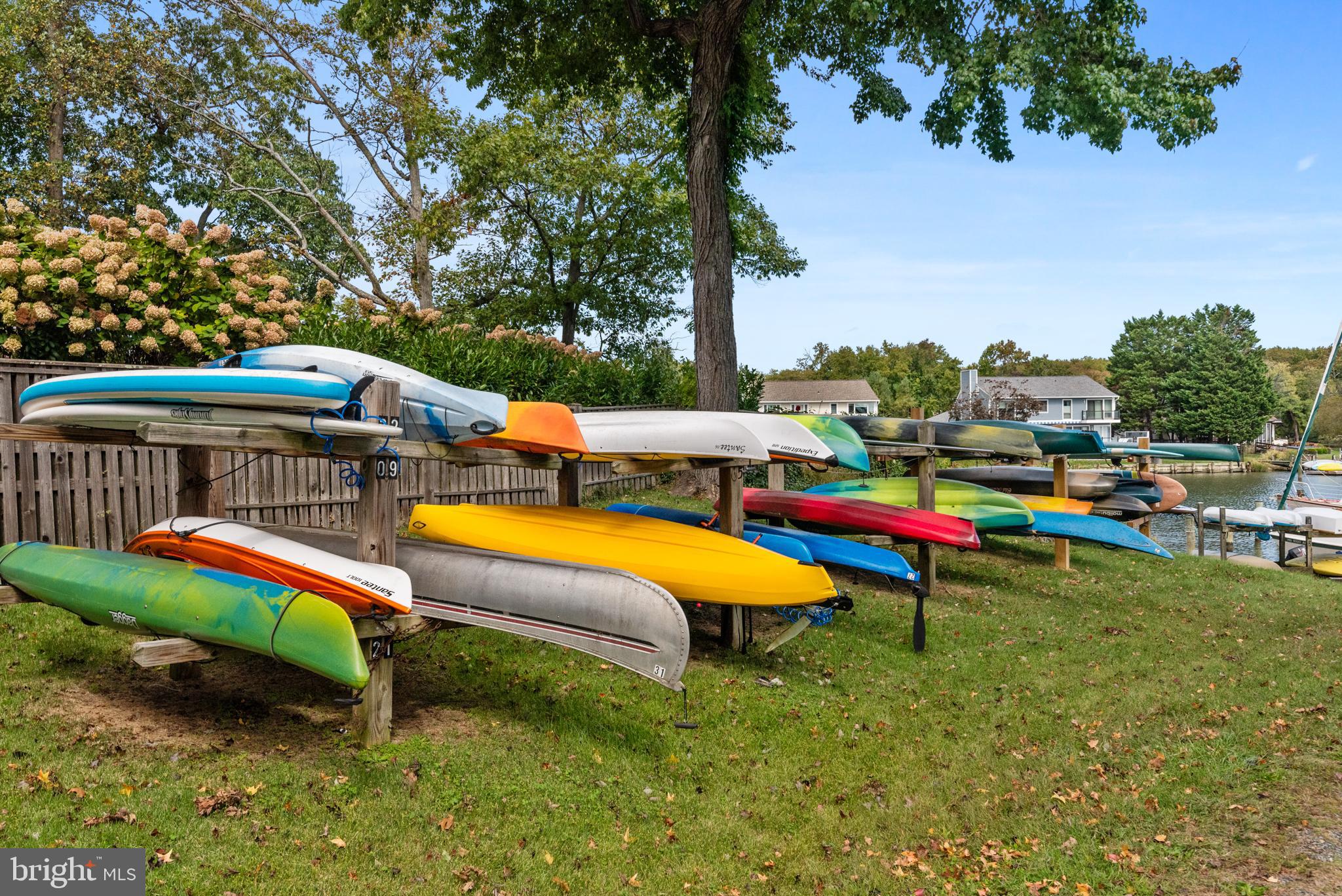 HILLSMERE SHORES - Residential