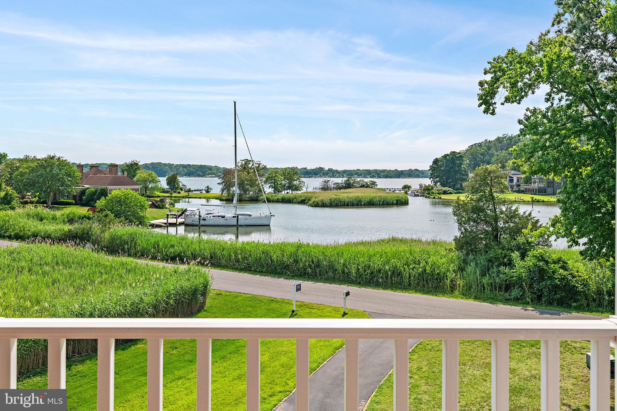 HILLSMERE SHORES - Residential