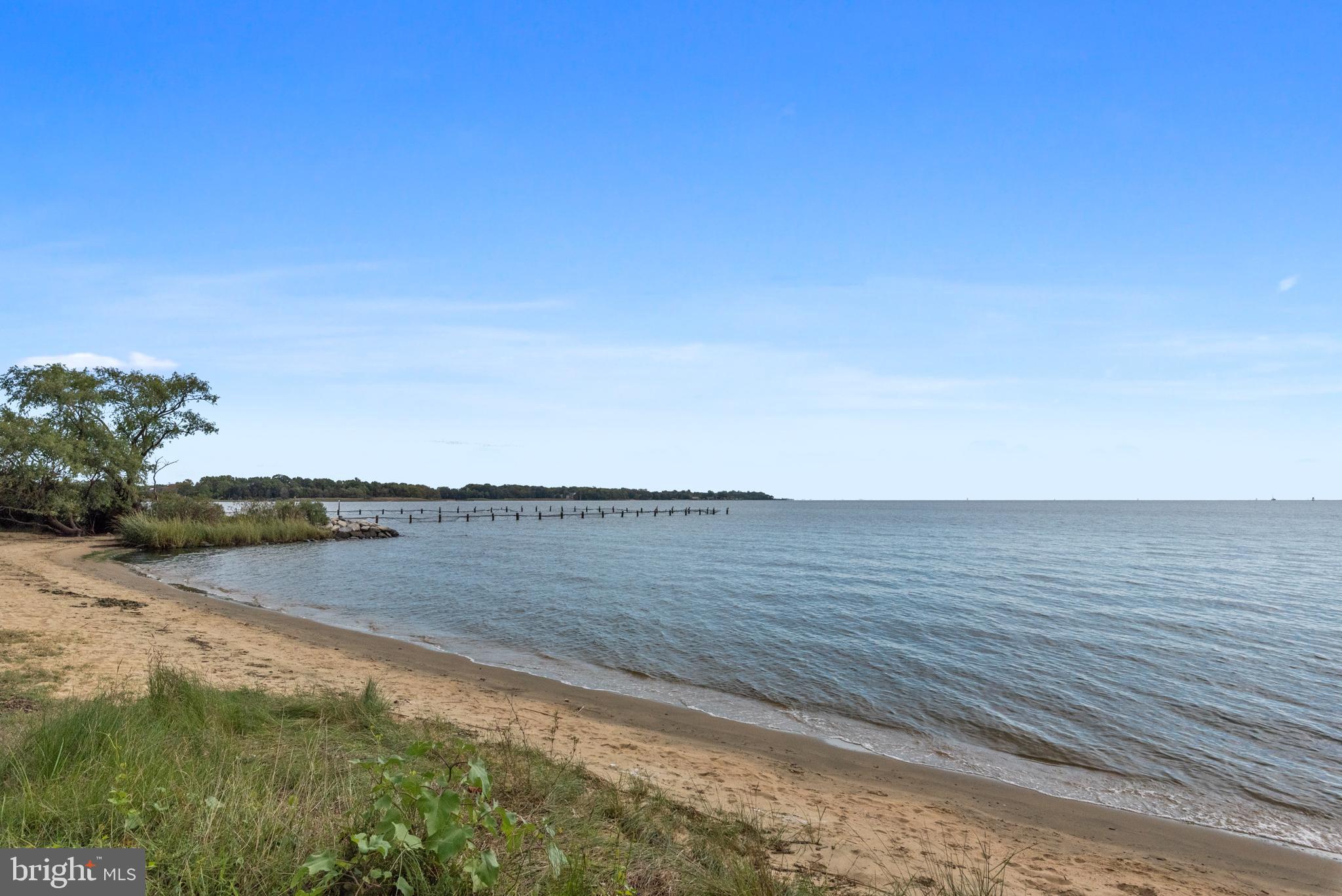 HILLSMERE SHORES - Residential